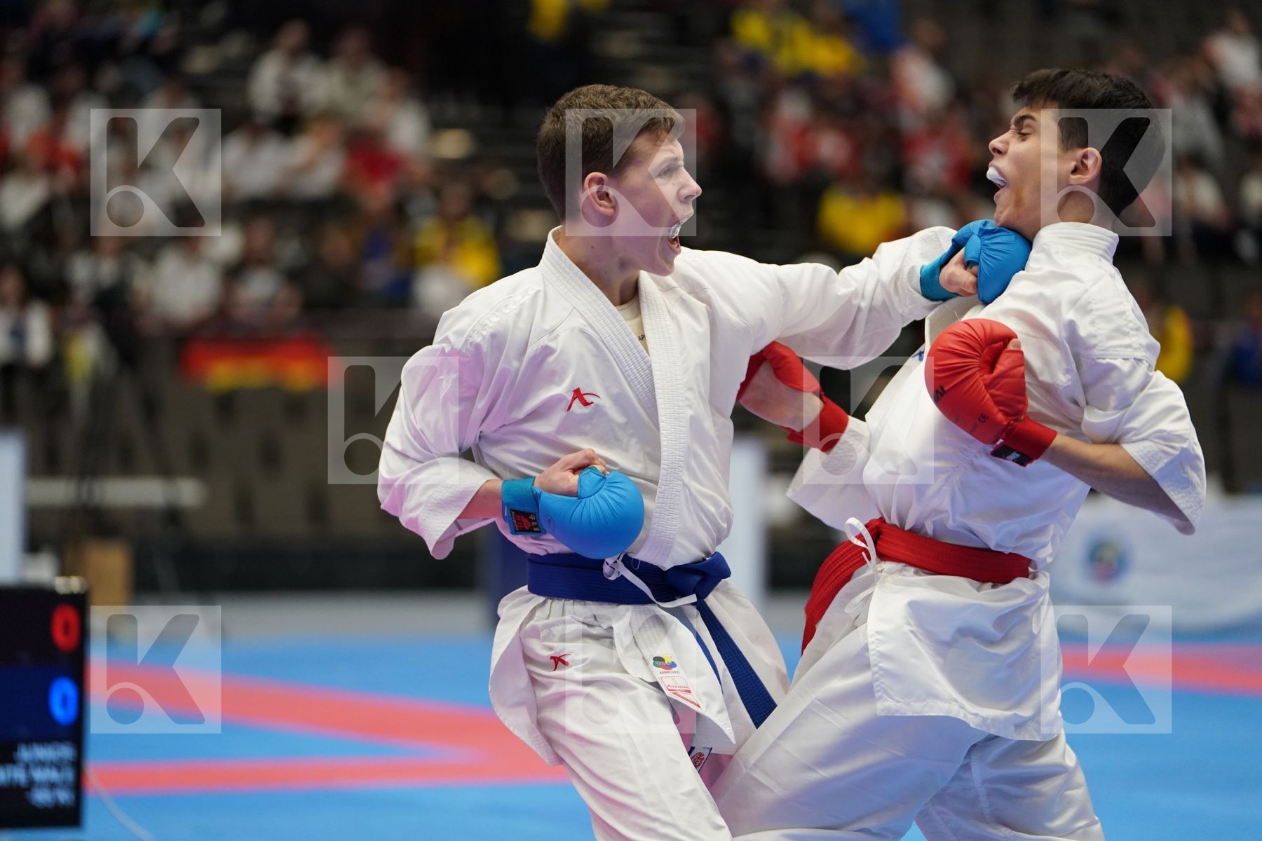LUCIANO CARMINE (ITALY) vs RASHETNIK MIKITA (BELARUS) in Junior Kumite Male Ð 55 Kg - Final bout