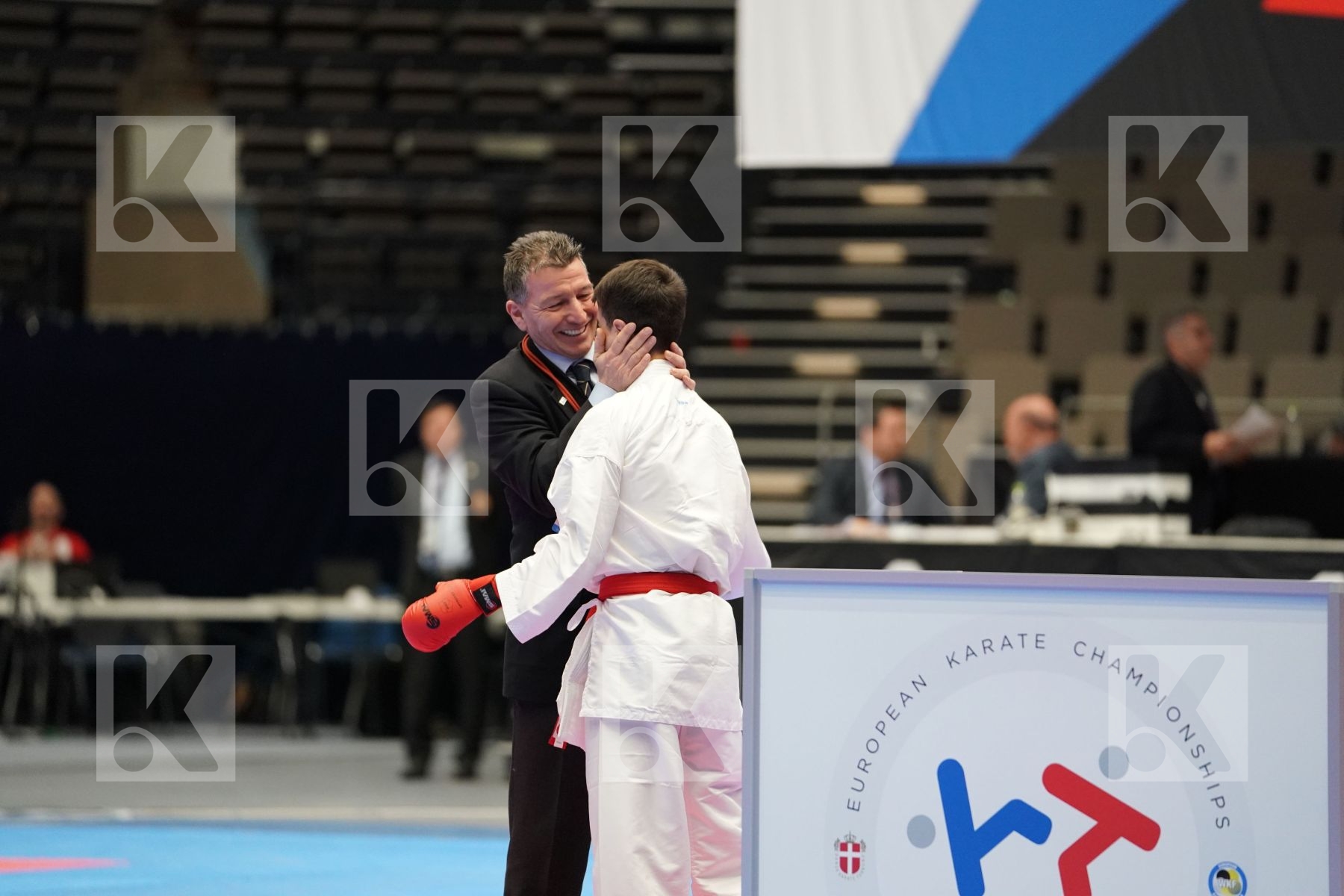 LUCIANO CARMINE (ITALY) vs RASHETNIK MIKITA (BELARUS) in Junior Kumite Male Ð 55 Kg - Final bout