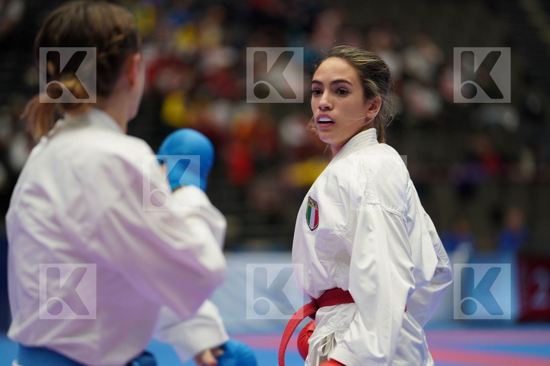 AGUS ASIA (ITALY) vs VOEGELIN FLORENCE (SWITZERLAND) in Junior Kumite Female -48 Kg - Final bout