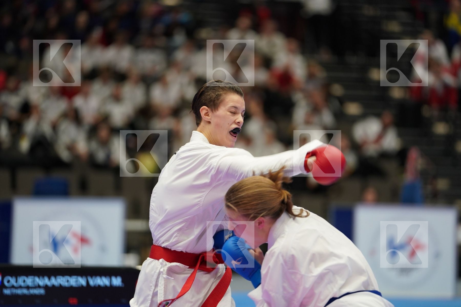 OUDENAARDEN VAN MELISSA (NEDERLANDS) vs CHERNYSHEVA ANNA (RUSSIAN FEDERATION) in Junior Kumite Female - 59 Kg - Final bout