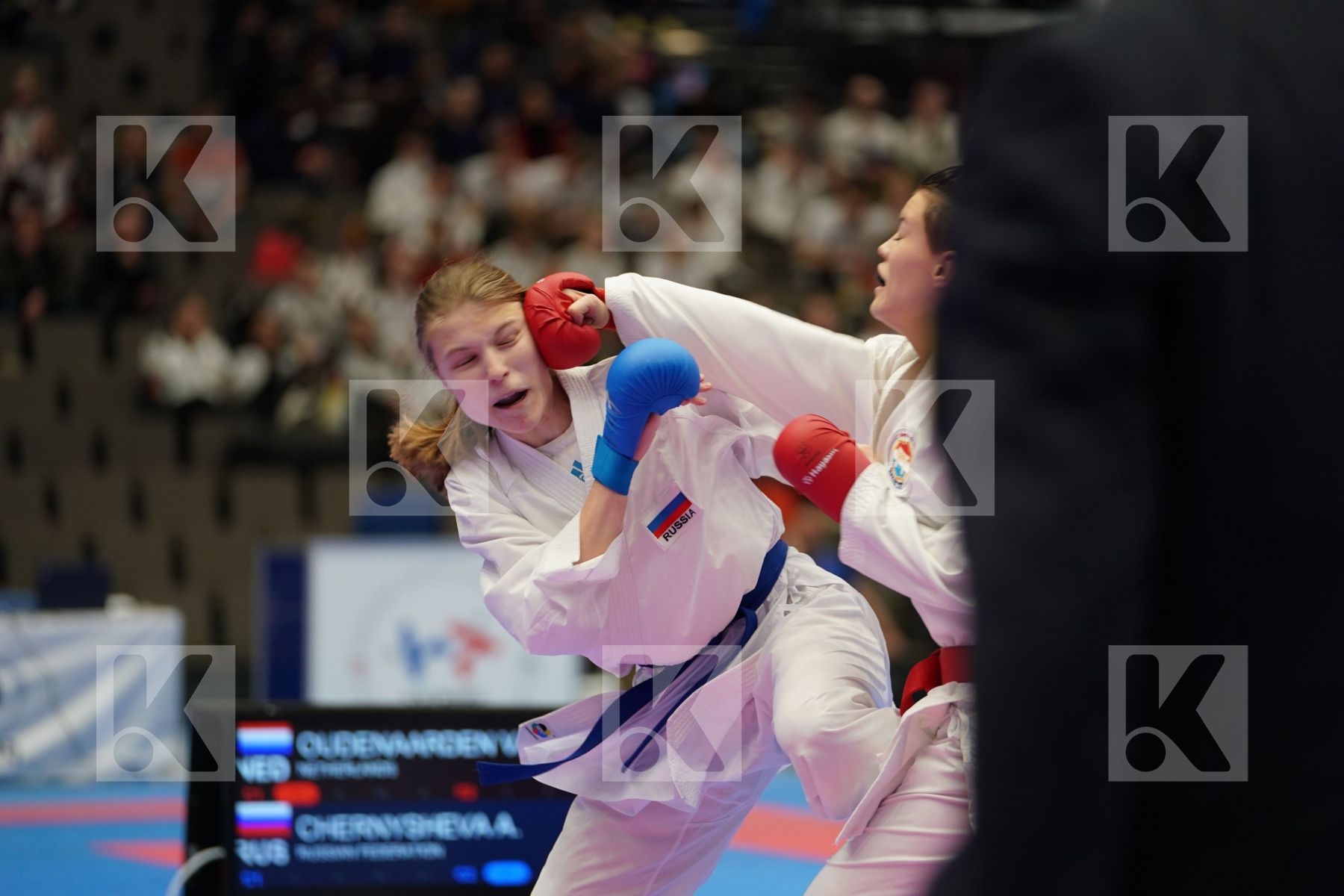 OUDENAARDEN VAN MELISSA (NEDERLANDS) vs CHERNYSHEVA ANNA (RUSSIAN FEDERATION) in Junior Kumite Female - 59 Kg - Final bout
