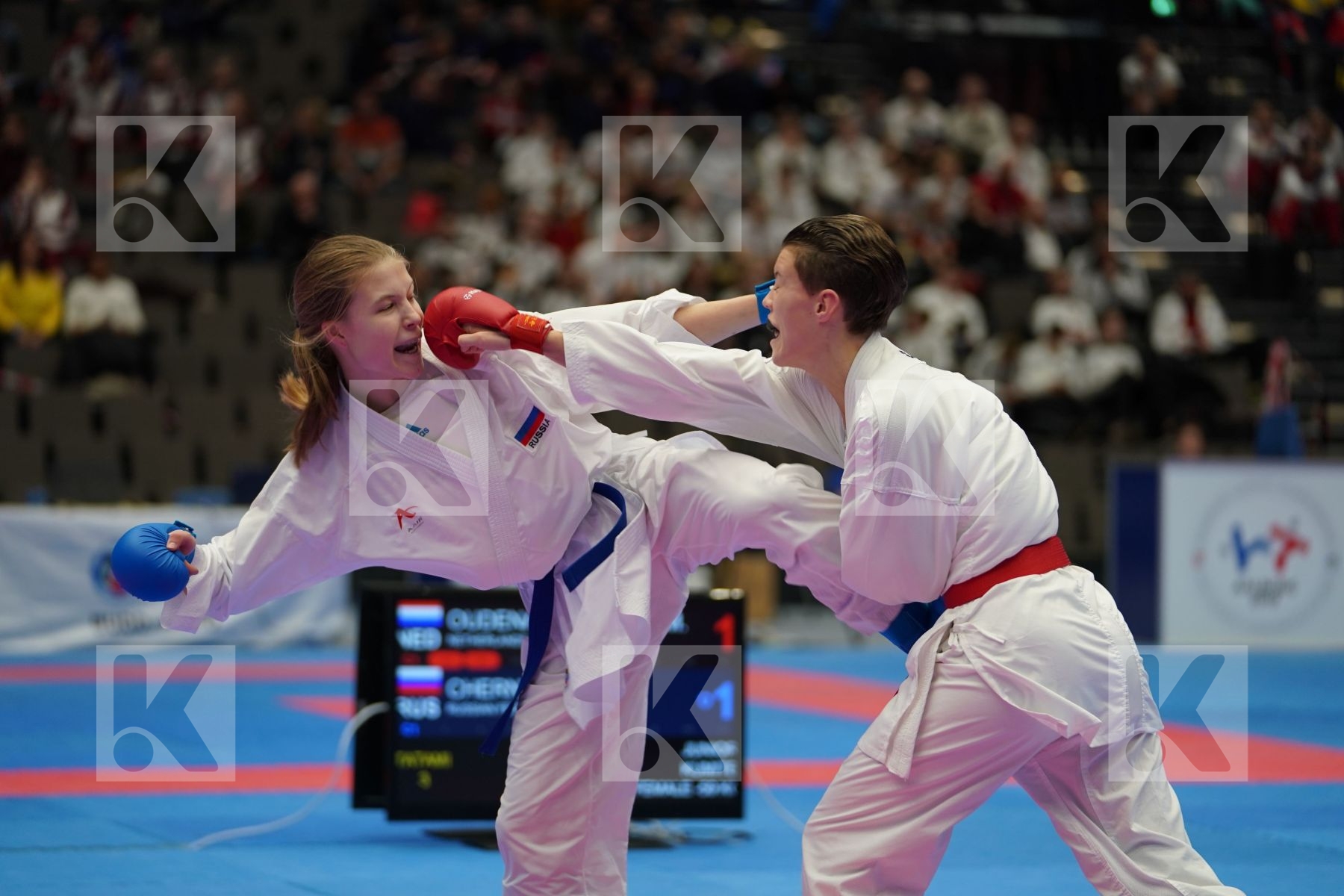 OUDENAARDEN VAN MELISSA (NEDERLANDS) vs CHERNYSHEVA ANNA (RUSSIAN FEDERATION) in Junior Kumite Female - 59 Kg - Final bout