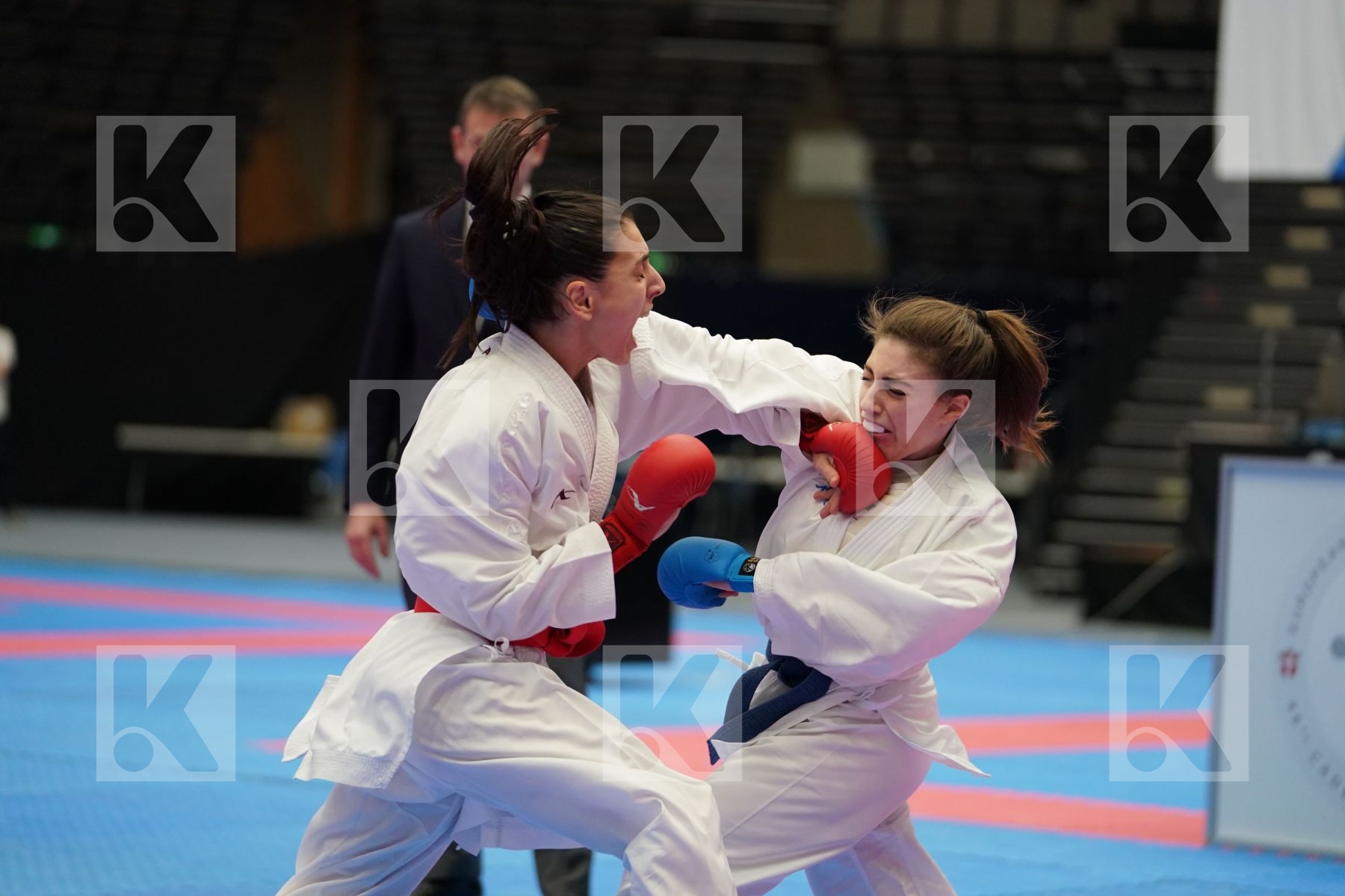 DEMIRTURK GULSEN (TURKEY) vs MURABITO NICOLE (ITALY) in Under 21 Kumite Female -50 Kg - Final bout