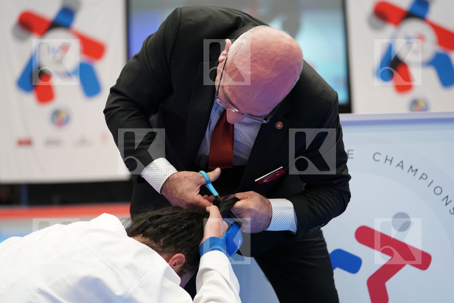 NAIDA VALENTYN (UKRAINE) vs DENIZ MURATCAN (TURKEY) in Under 21 Kumite Male -67 Kg - Final bout