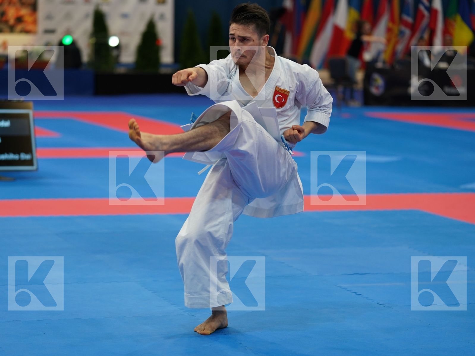 OZDEMIR ENES (TURKEY) in Junior Kata Male - Final bout