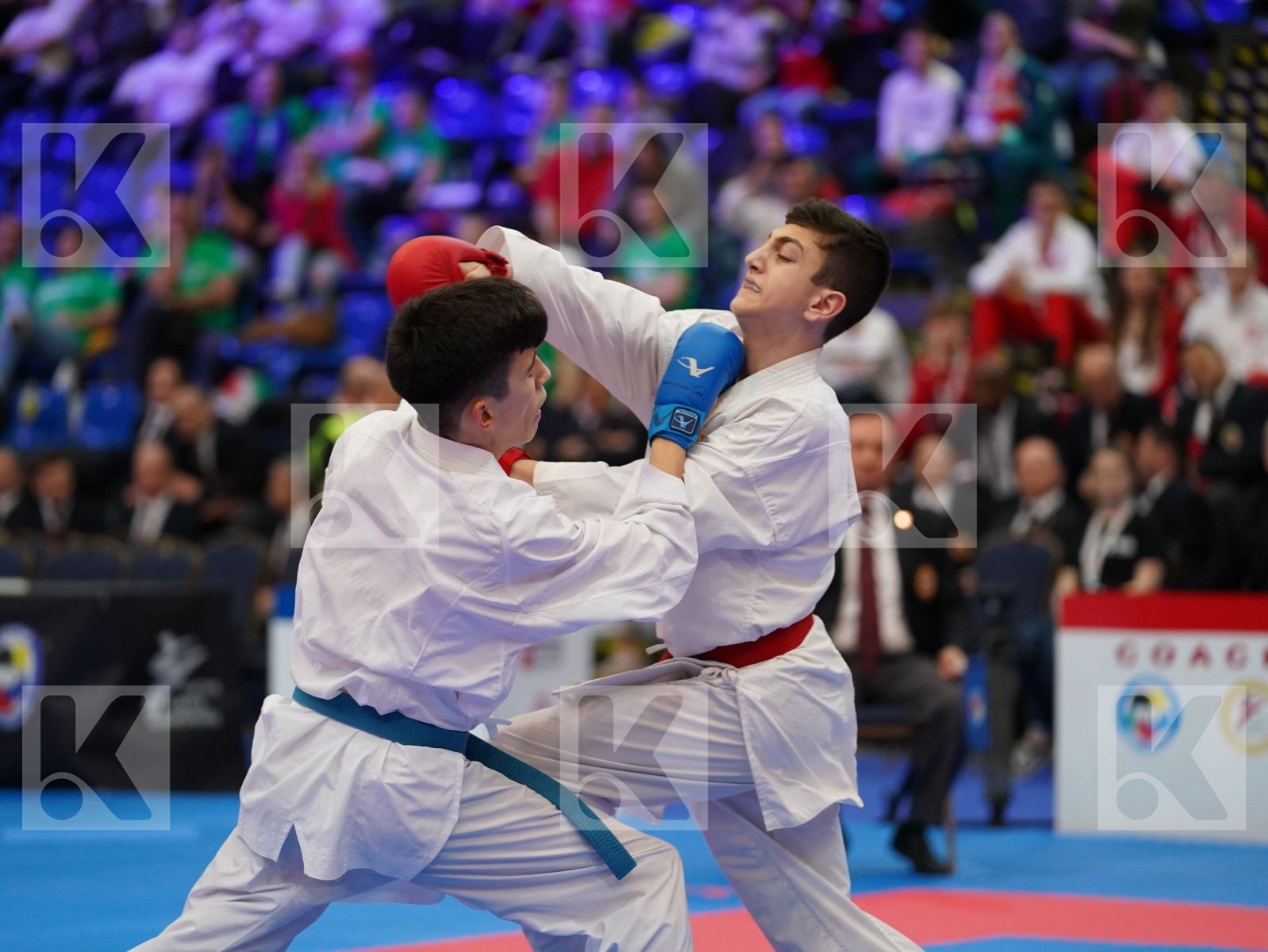 GHAZARYAN MHER (ARMENIA) vs OEZDEMIR MUHAMMED (GERMANY) in Cadet Kumite Male -52 Kg - Final bout
