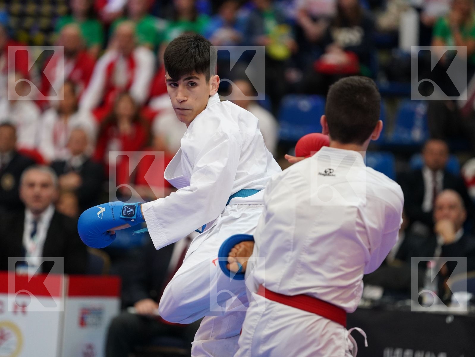 GHAZARYAN MHER (ARMENIA) vs OEZDEMIR MUHAMMED (GERMANY) in Cadet Kumite Male -52 Kg - Final bout