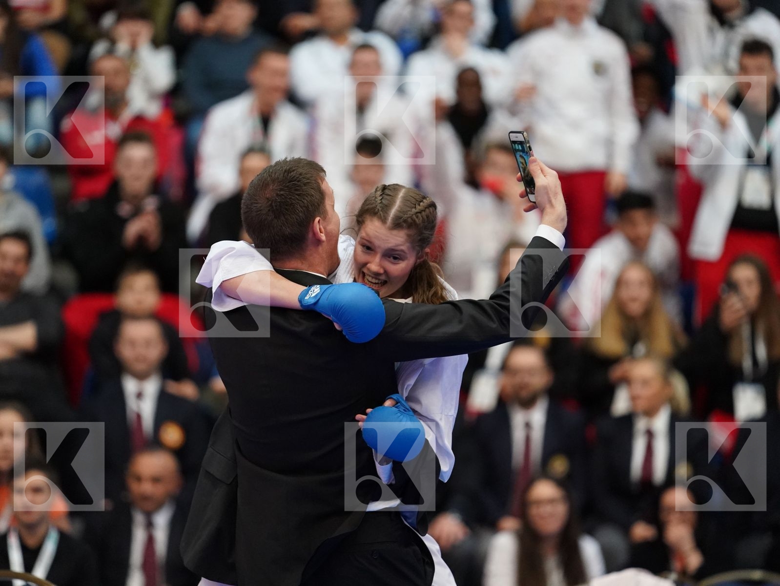 NEGOVANOVIC BRANKICA (SERBIA) vs COSGROVE NIAMH LILLY (ENGLAND) in Junior Kumite Female -53Kg - Final bout