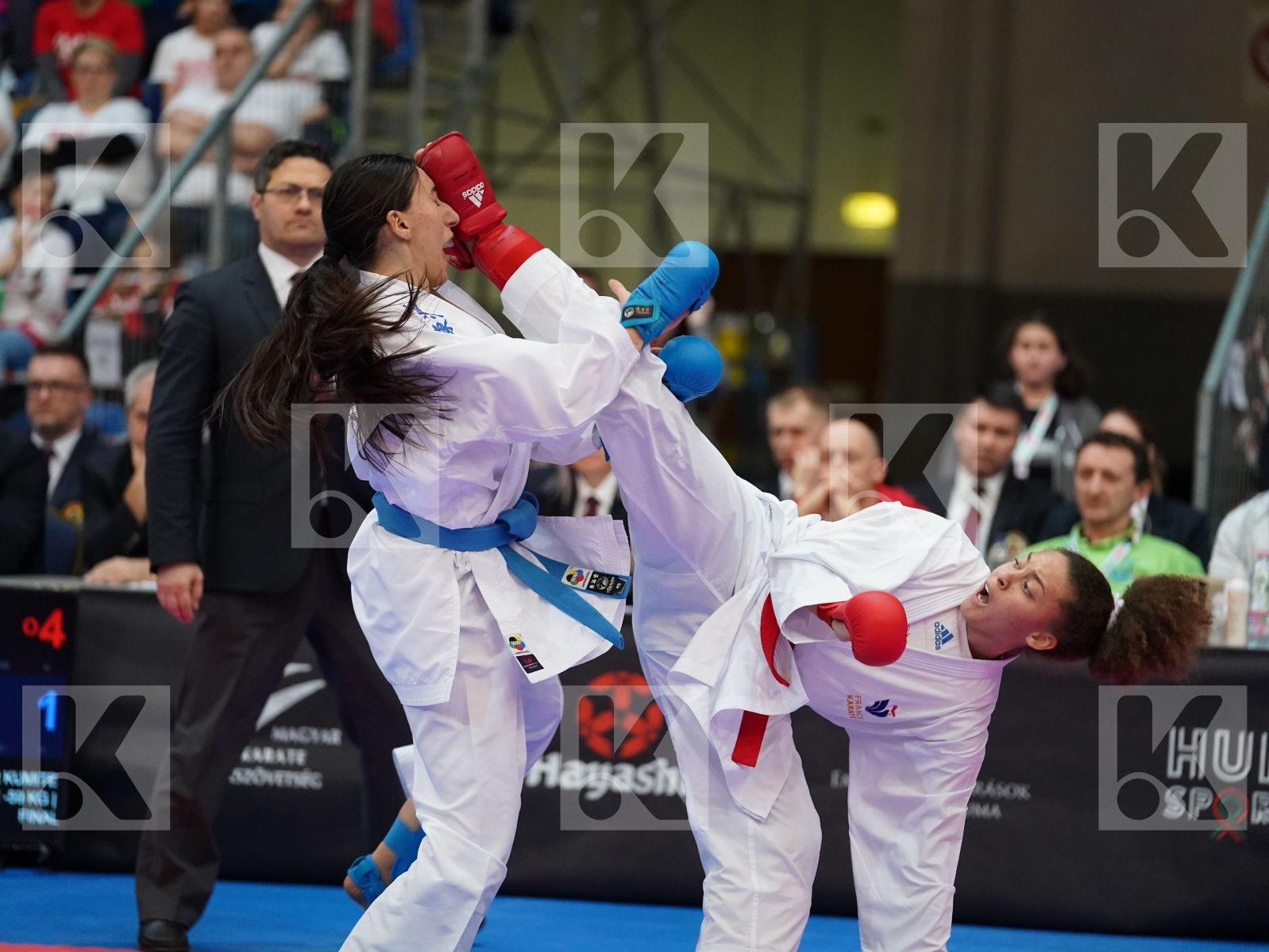 ELISABETH EMMA MARIE (FRANCE) vs RZAZADE AYLA (AZERBAIJAN) in Junior Kumite Female -59 Kg - Final bout