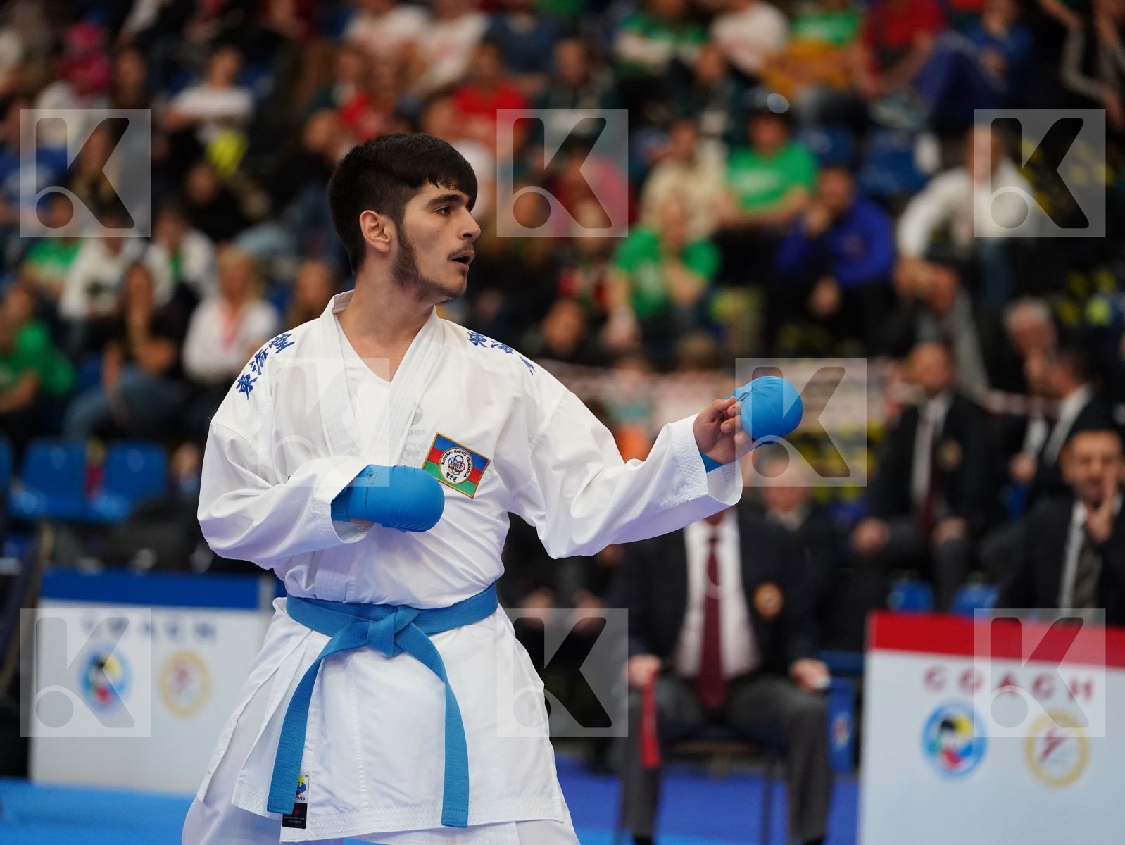 TANAS FLORENTIN (ROMANIA) vs OSMANLI OSMAN (AZERBAIJAN) in Junior Kumite Male 76+ Kg - Final bout