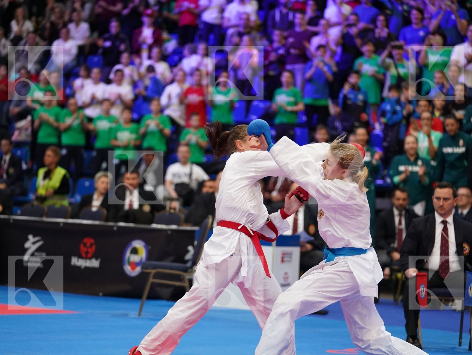BARANYI ZSOFIA (HUNGARY) vs CHERNYSHEVA ANNA (RUSSIAN FEDERATION) in Under 21 Kumite Female -55 Kg - Final bout