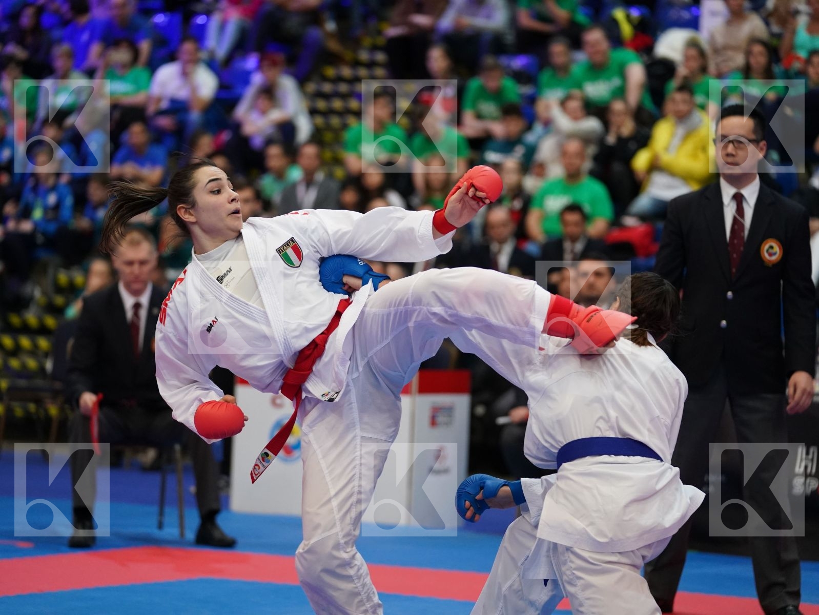 MANGIACAPRA ALESSANDRA (ITALY) vs OUKHATTOU ASSIA (FRANCE) in Under 21 Kumite Female -61 Kg - Final bout