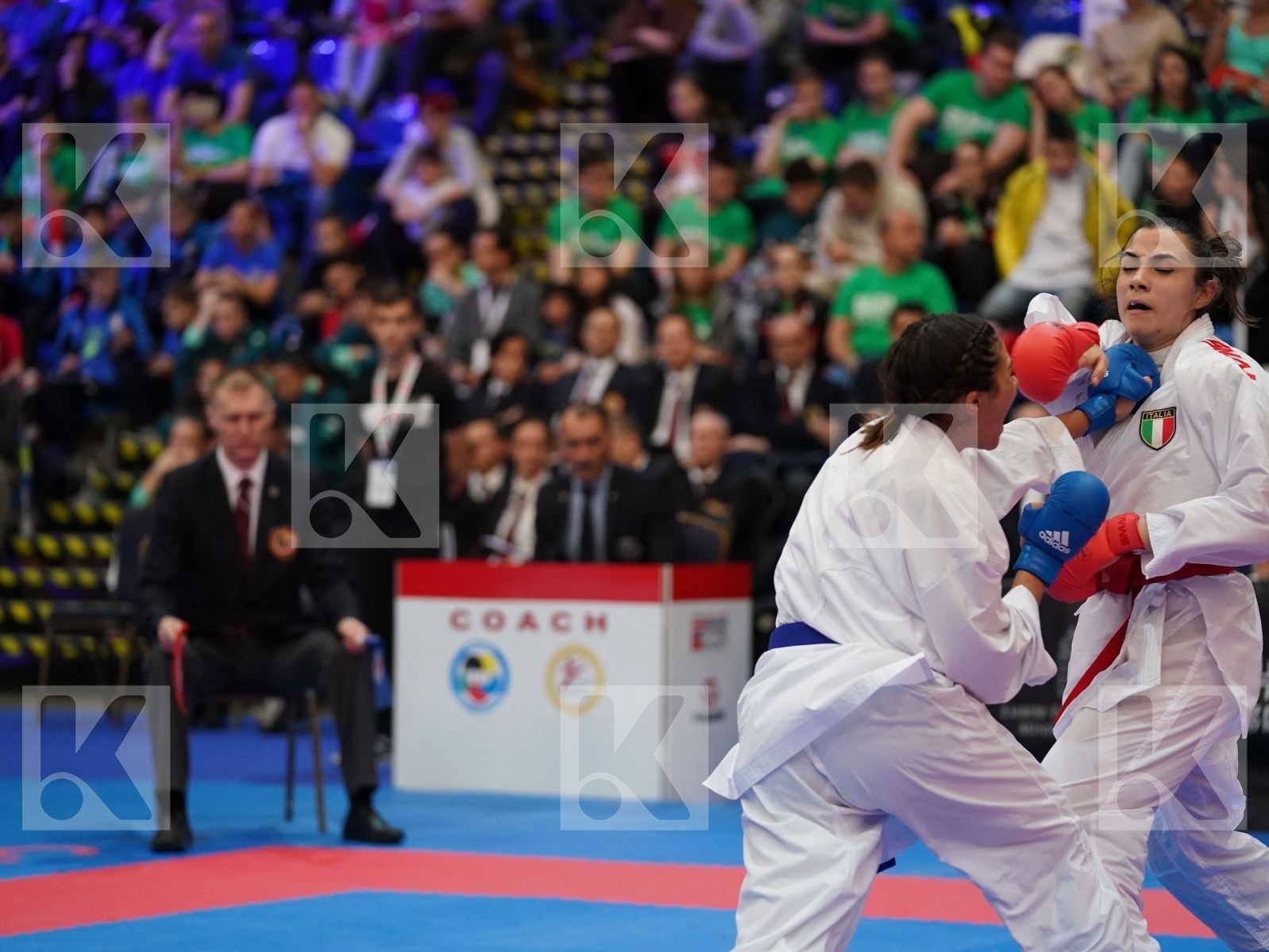 MANGIACAPRA ALESSANDRA (ITALY) vs OUKHATTOU ASSIA (FRANCE) in Under 21 Kumite Female -61 Kg - Final bout
