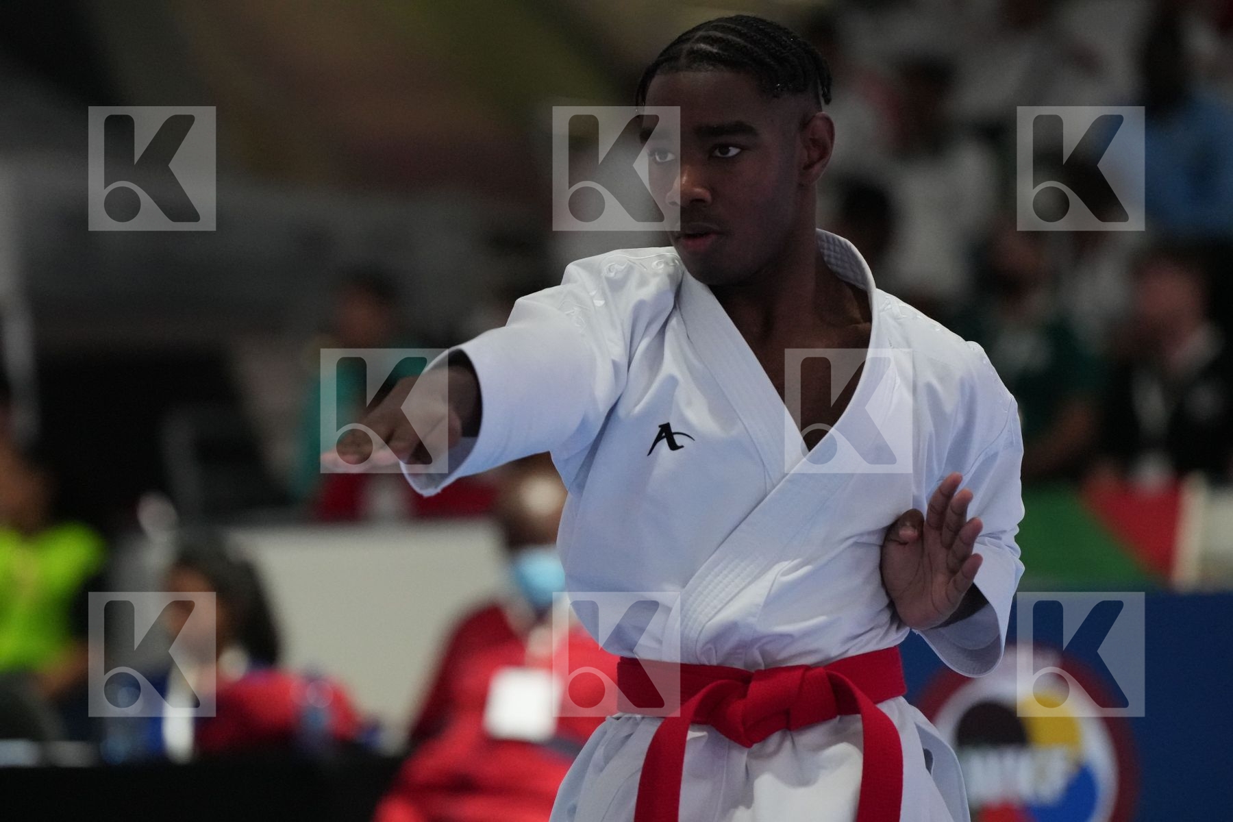 Kata bronze bout featuring ZACHARIAH SKOSAN