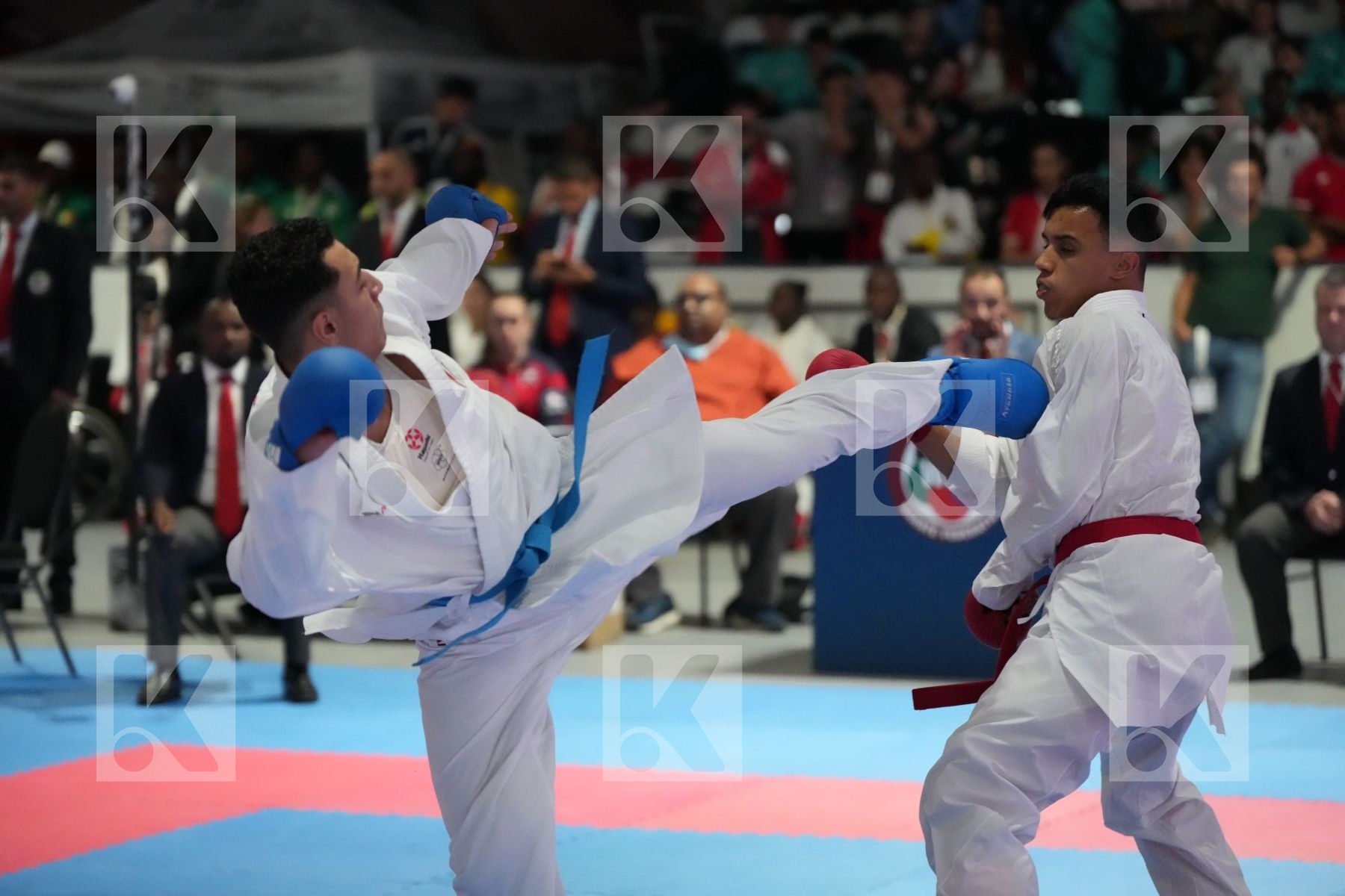 Kumite final bout featuring RAYEN GHAZOUANI & OMAR METWALY
