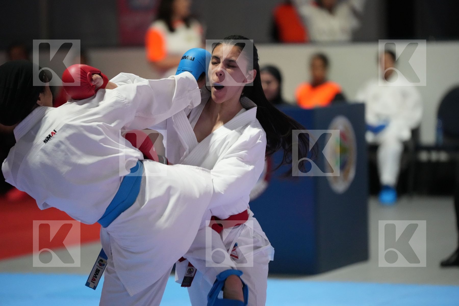 Kumite final bout featuring KENZA YAHIAOUI & AYA DAMANY
