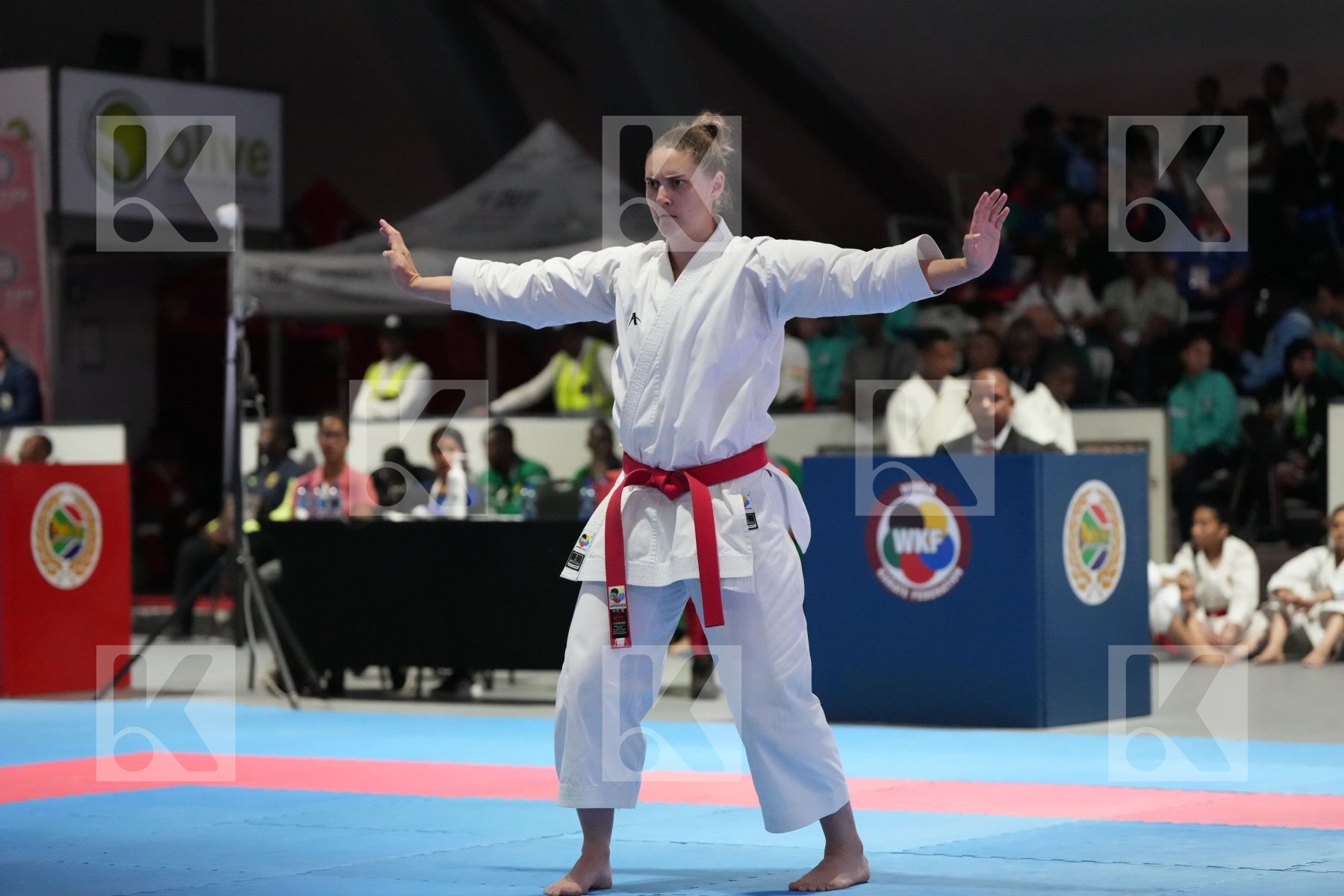 Kata bronze bout featuring SUZELLE PRONK