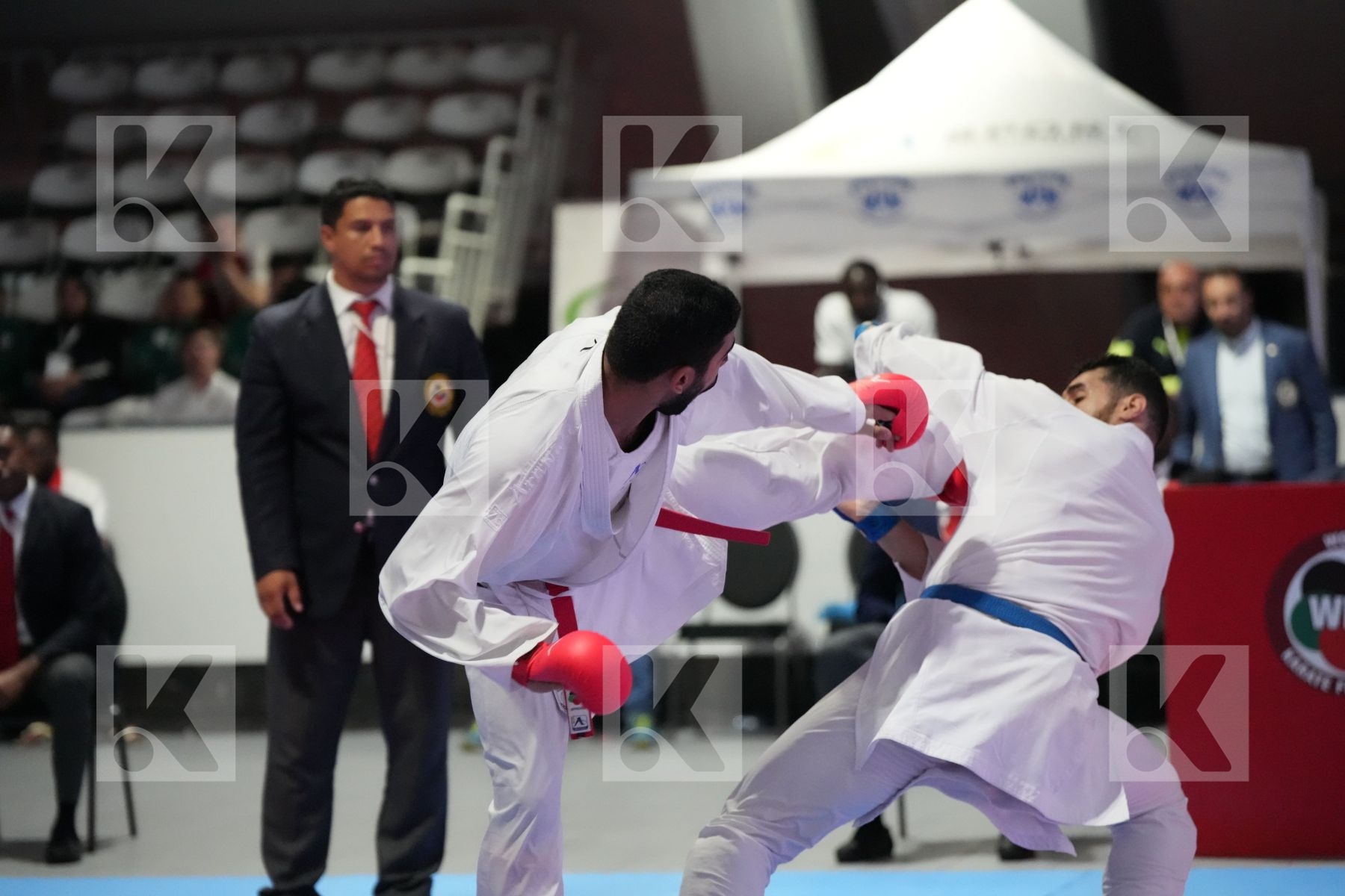 Kumite final bout featuring TAHA TAREK MAHMOUD & HOCINE DAIKHI