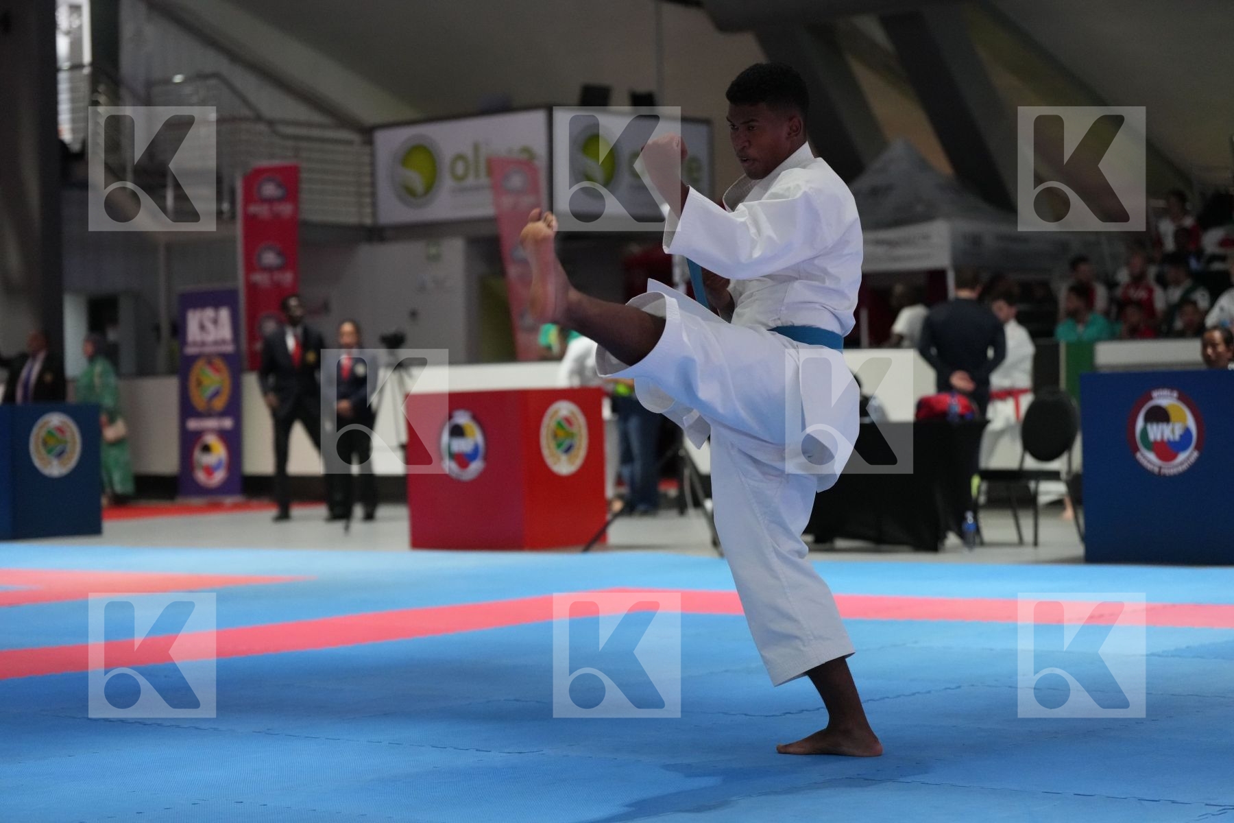 Kata bronze bout featuring RABEMANANTSOA FABIO LEE