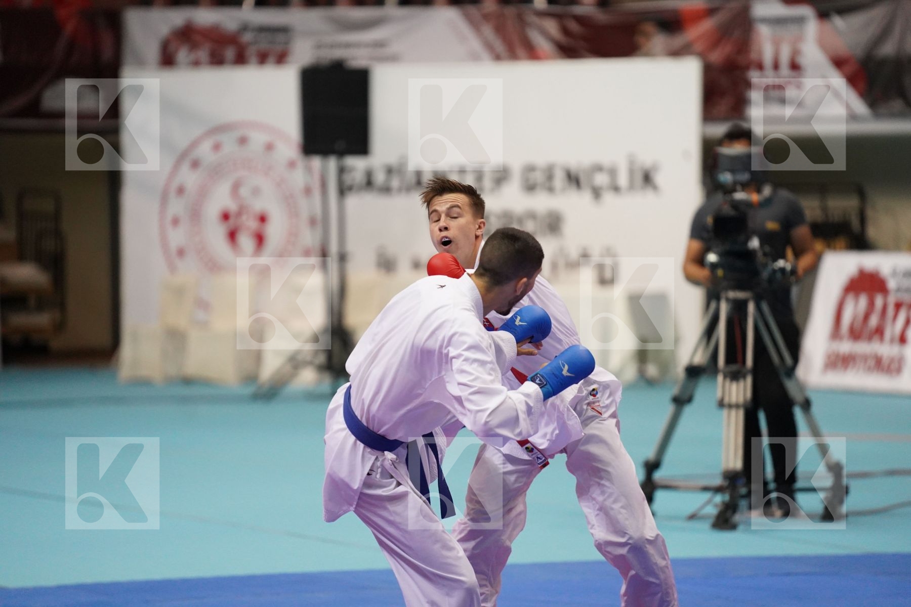 Kumite bronze bout featuring IMRICH DOMINIK & GEHTBARG RONEN