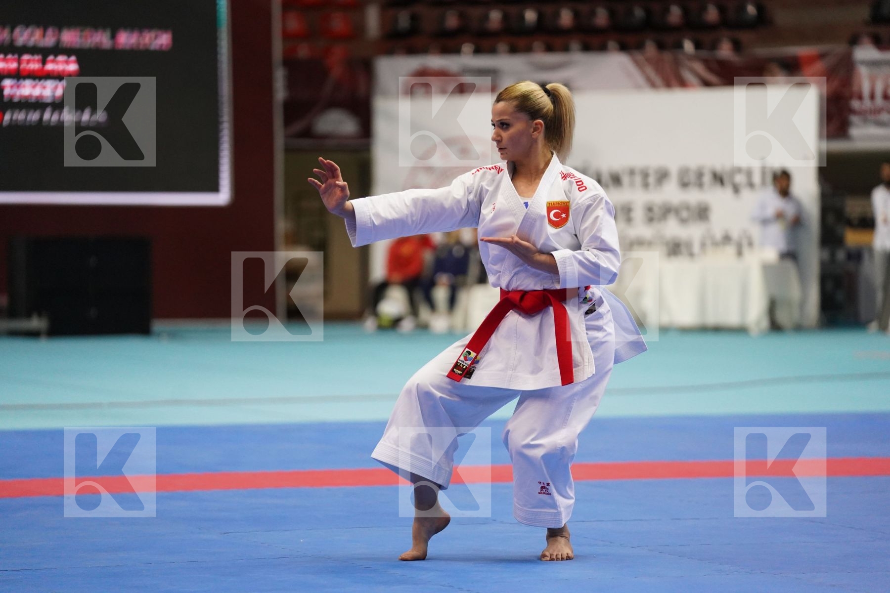 Kata final bout featuring BOZAN DILARA