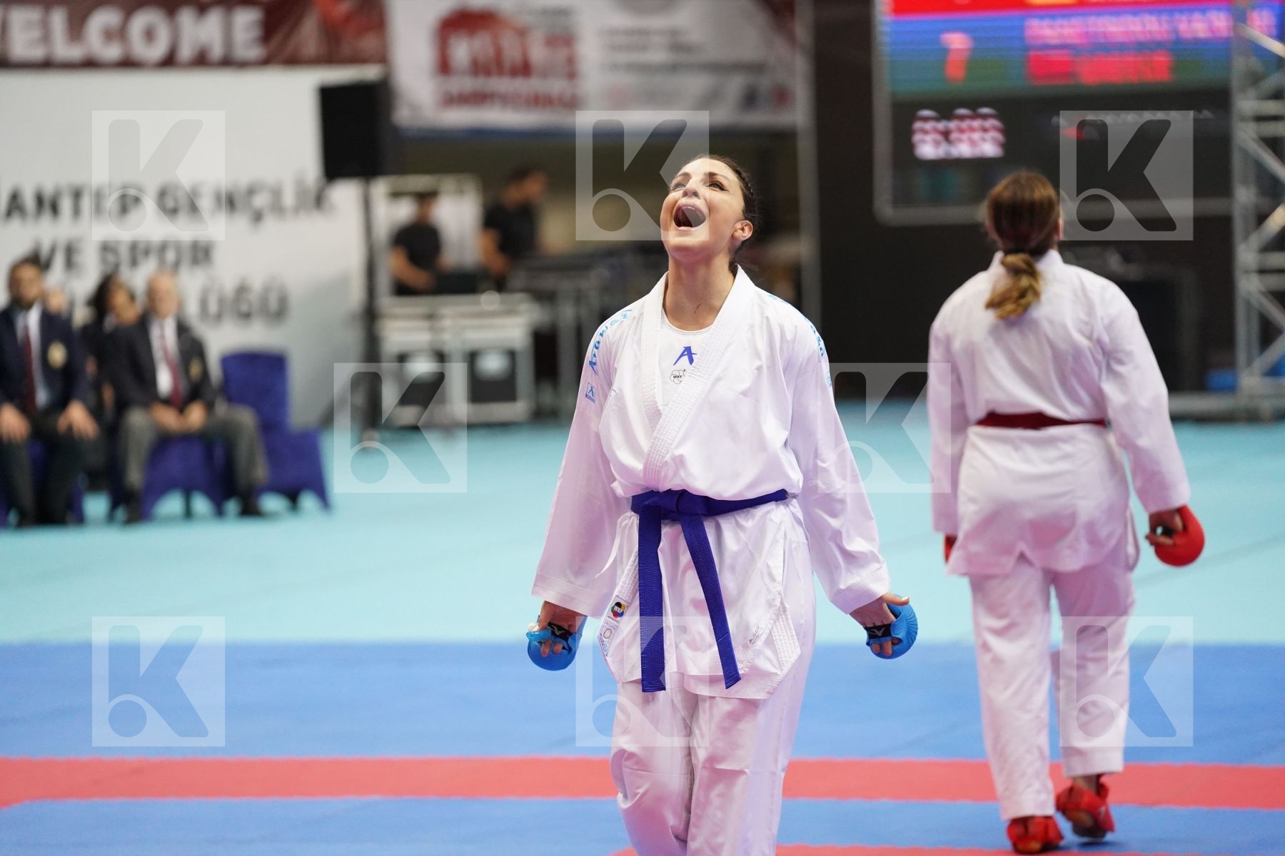 Kumite bronze bout featuring PANETSIDOU VASILIKI & MAKYAN ANITA