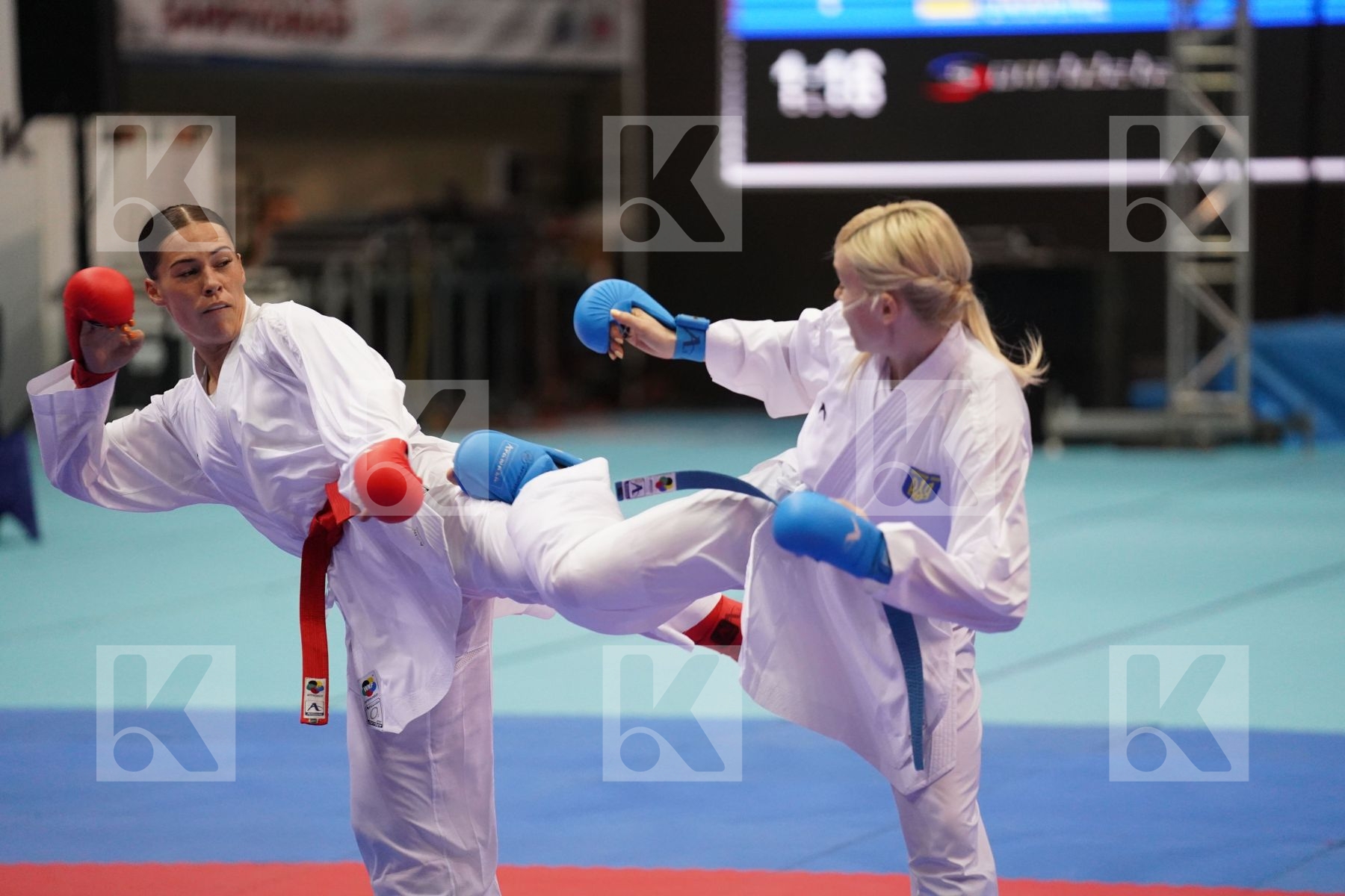 Kumite bronze bout featuring SEROGINA ANITA & SNEL LYNN