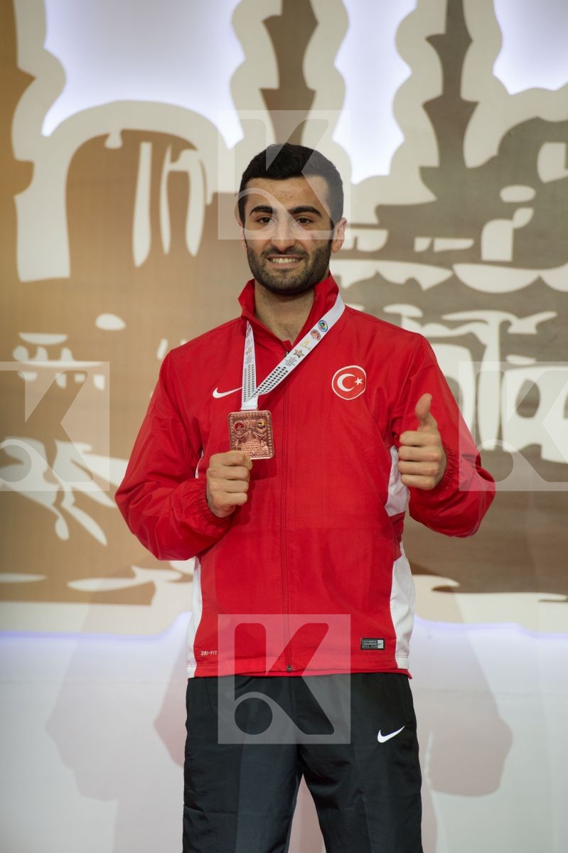 -84 kg Aktas Ugur Azerbaijan France Grillon Kenji Italy kumite M