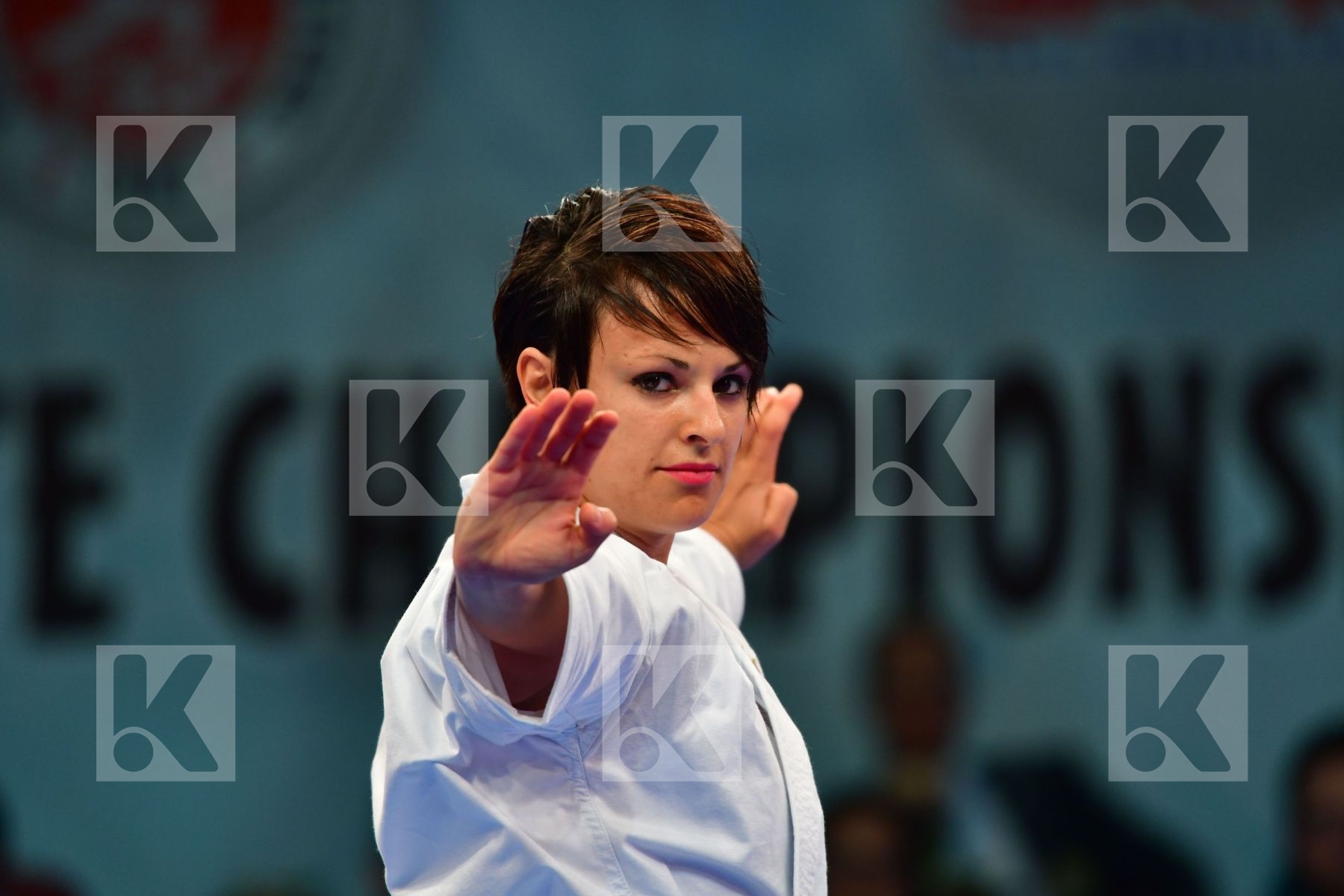 Female kata France Scordo Sandy Unsu