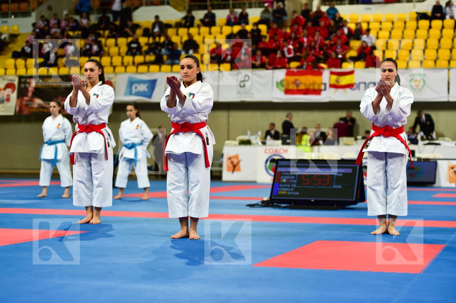 Cadets et Juniors Female Italy Kata Shureido team