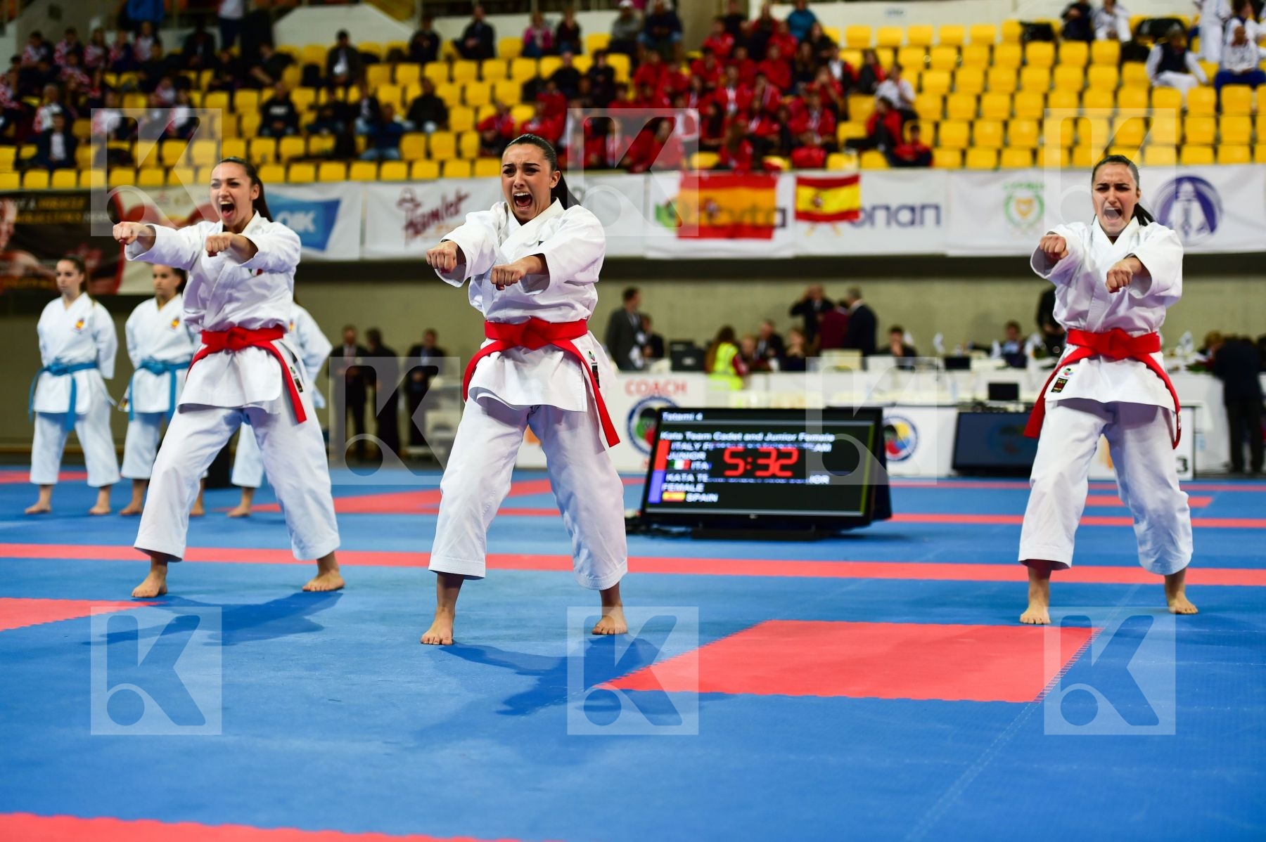 Cadets et Juniors Female Italy Kata Shureido team