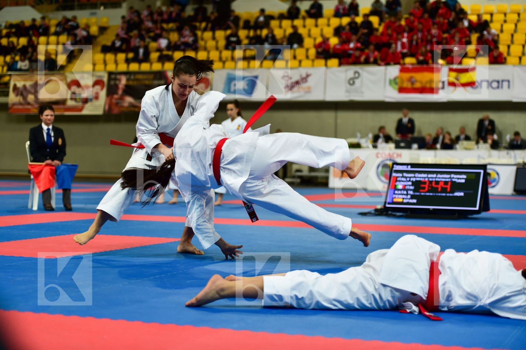 Cadets et Juniors Female Italy Kata Shureido team