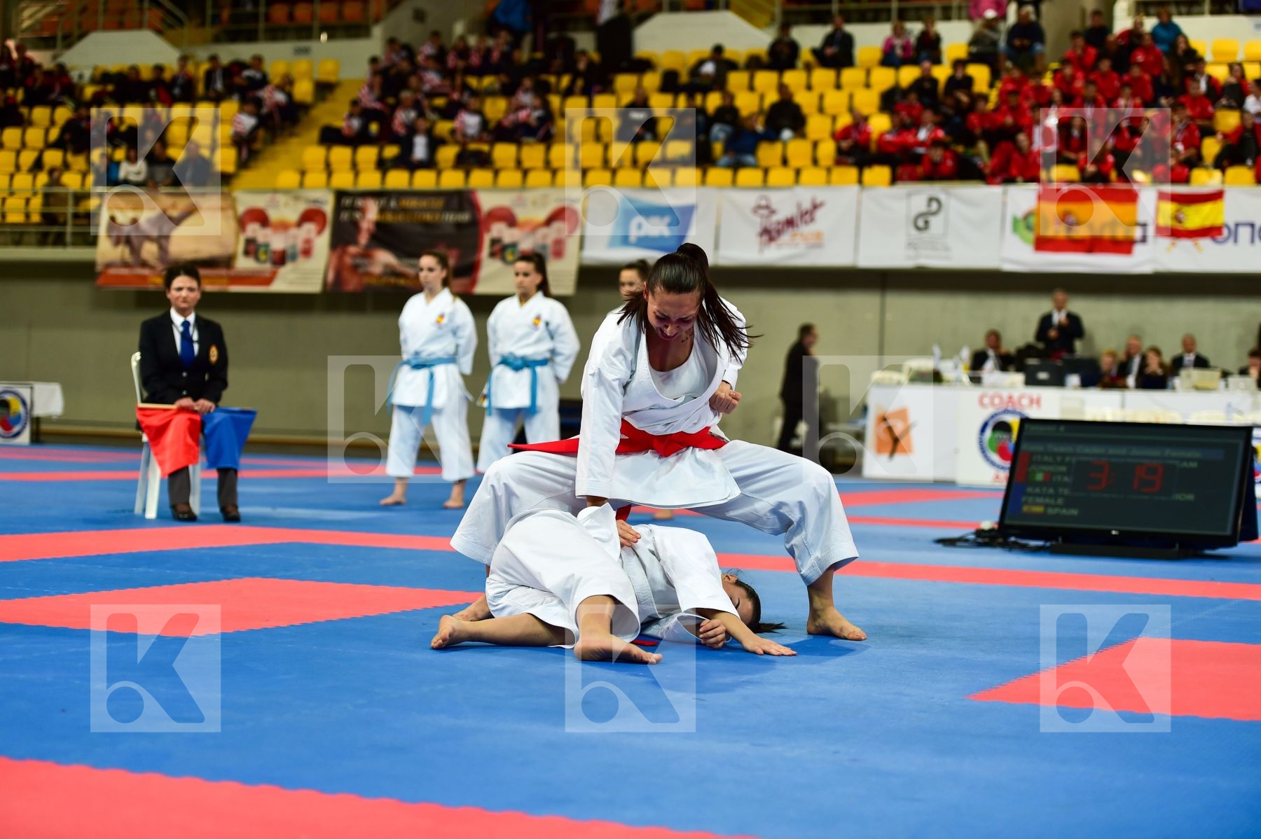Cadets et Juniors Female Italy Kata Shureido team