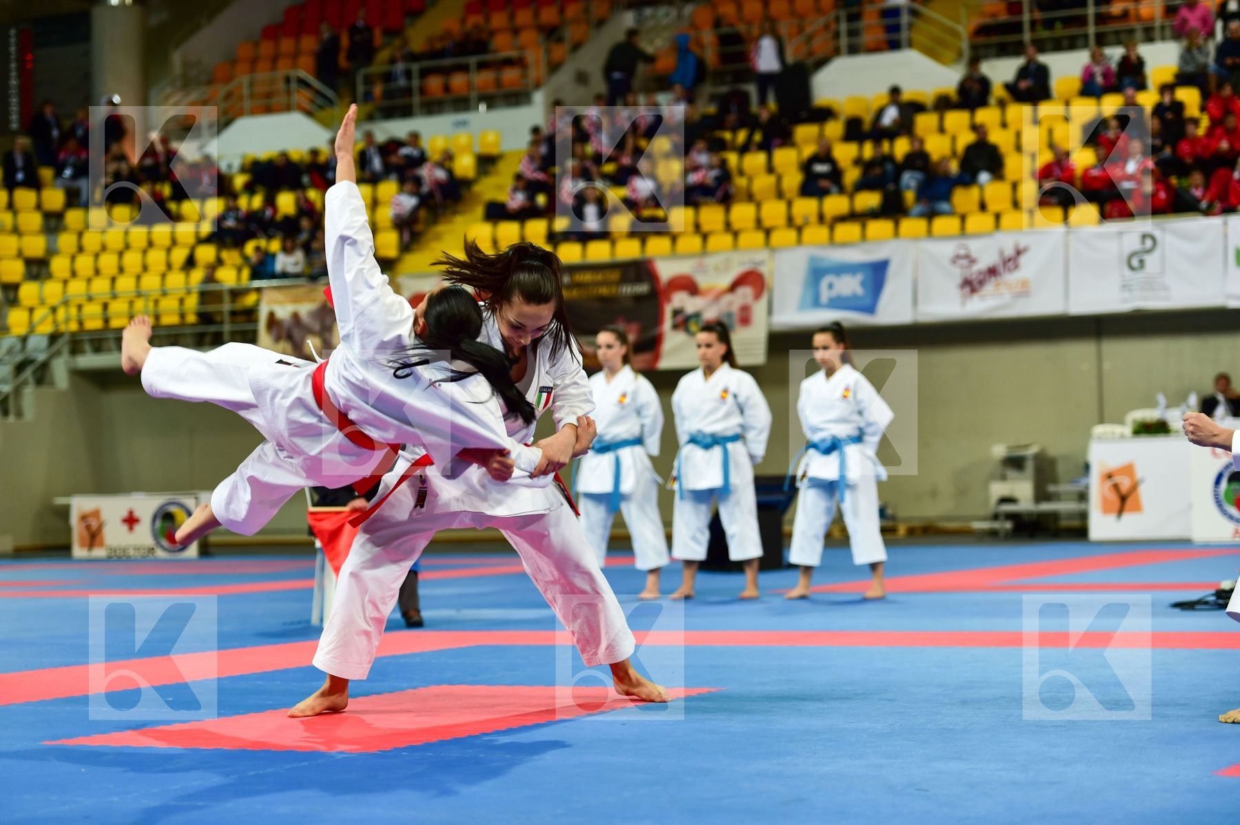 Cadets et Juniors Female Italy Kata Shureido team
