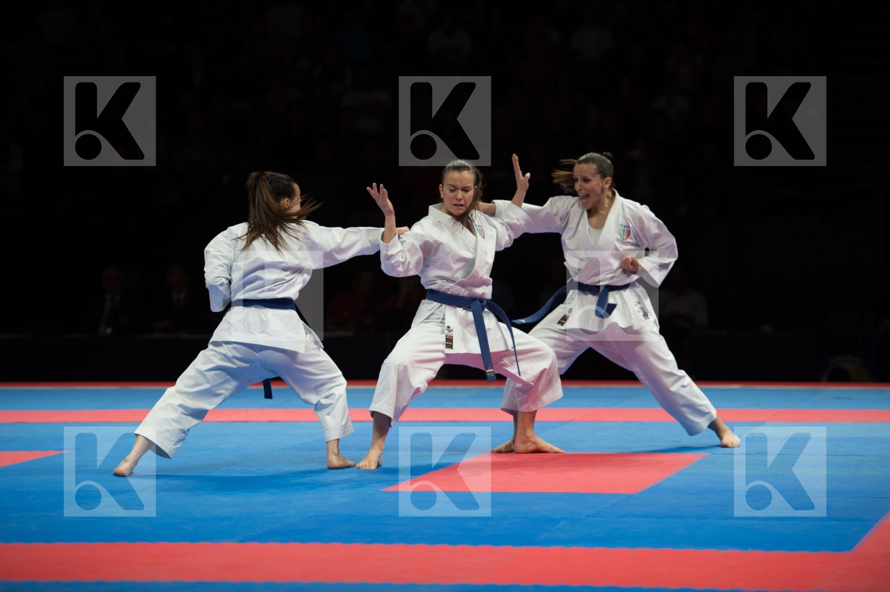 Female italy kata semi-final team