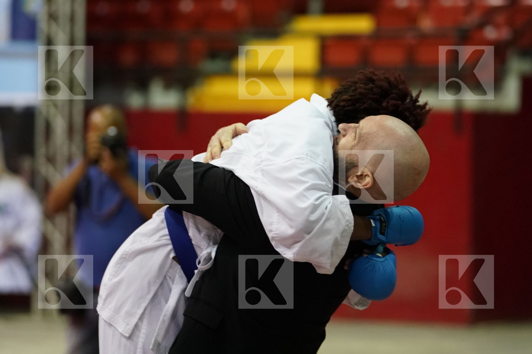 LINGL SKYLAR (USA) vs MURPHY CHERYL (USA) in Senior Kumite -68 Kg - Final bout