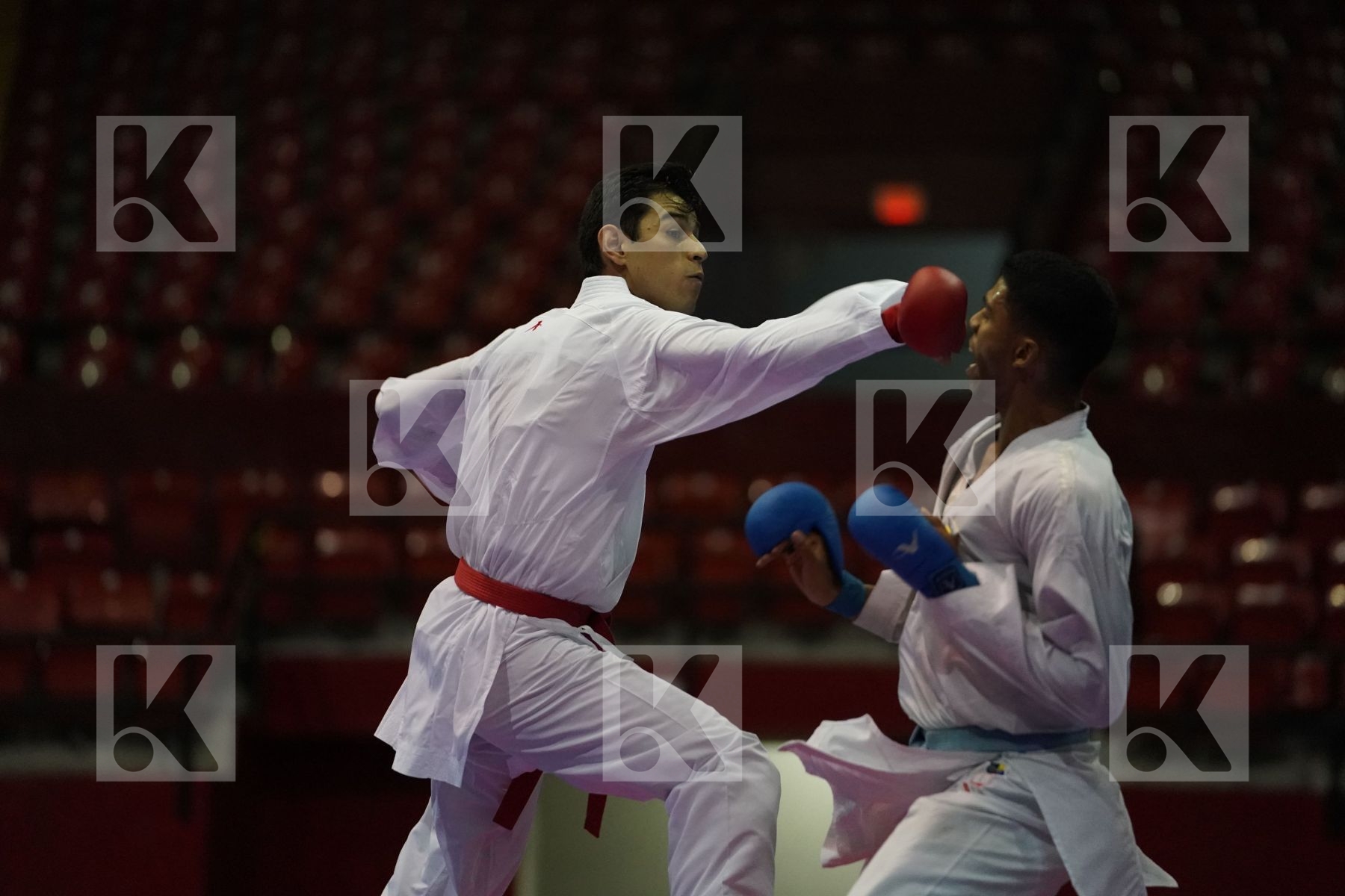 VALERA FREDDY (VENEZUELA) vs HENAO AMU RUBEN DARIO (COLOMBIA) in Senior Kumite -84 Kg - Final bout