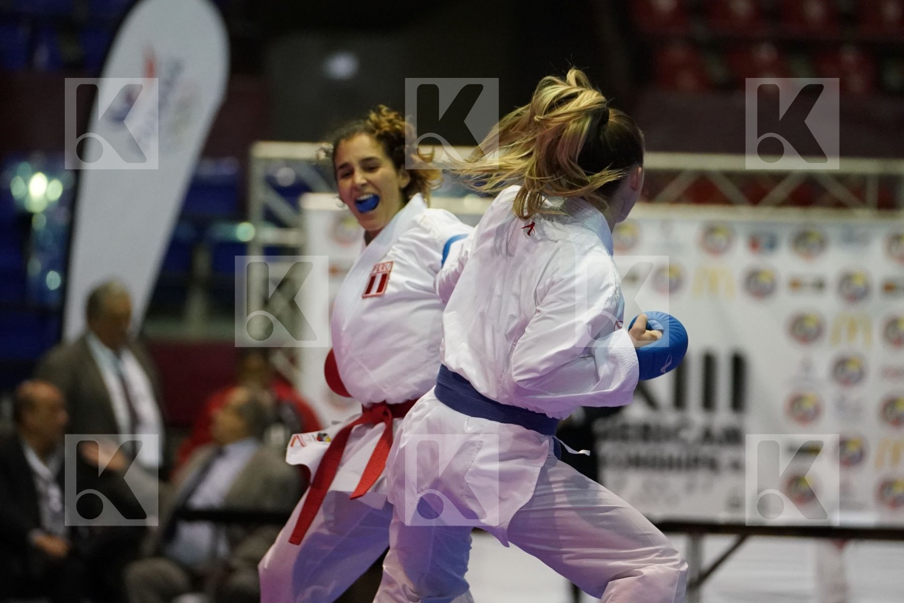VINDROLA ALESSANDRA (PERU) vs CAMPBELL KATHRYN CANADA in Senior Kumite -55 Kg - Final bout