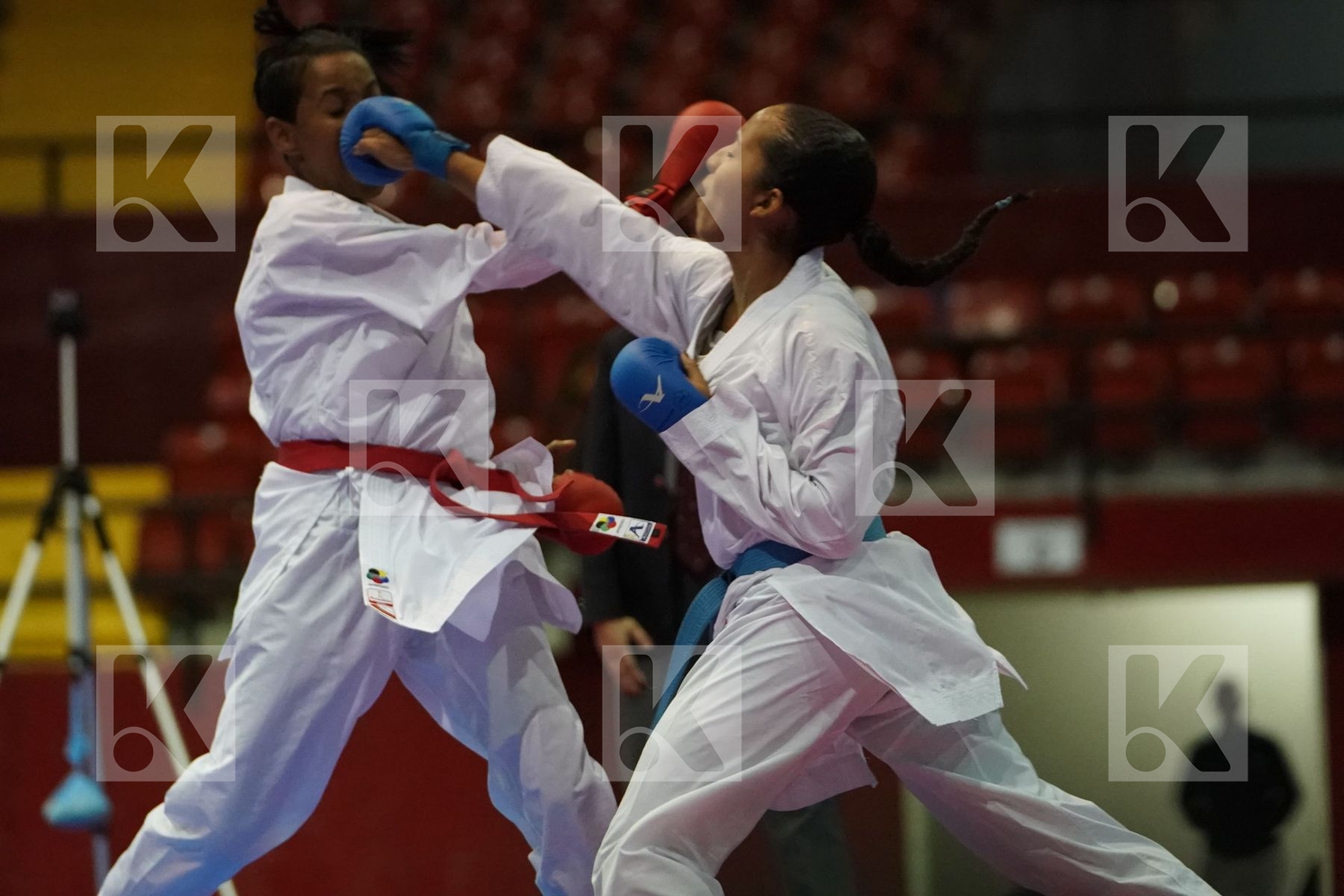 VILLANUEVA FABIAN ANA  (DOMINICAN REPUBLIC) vs CAMPOS AURIMER (VENEZUELA) in Senior Kumite -50 Kg - Final bout