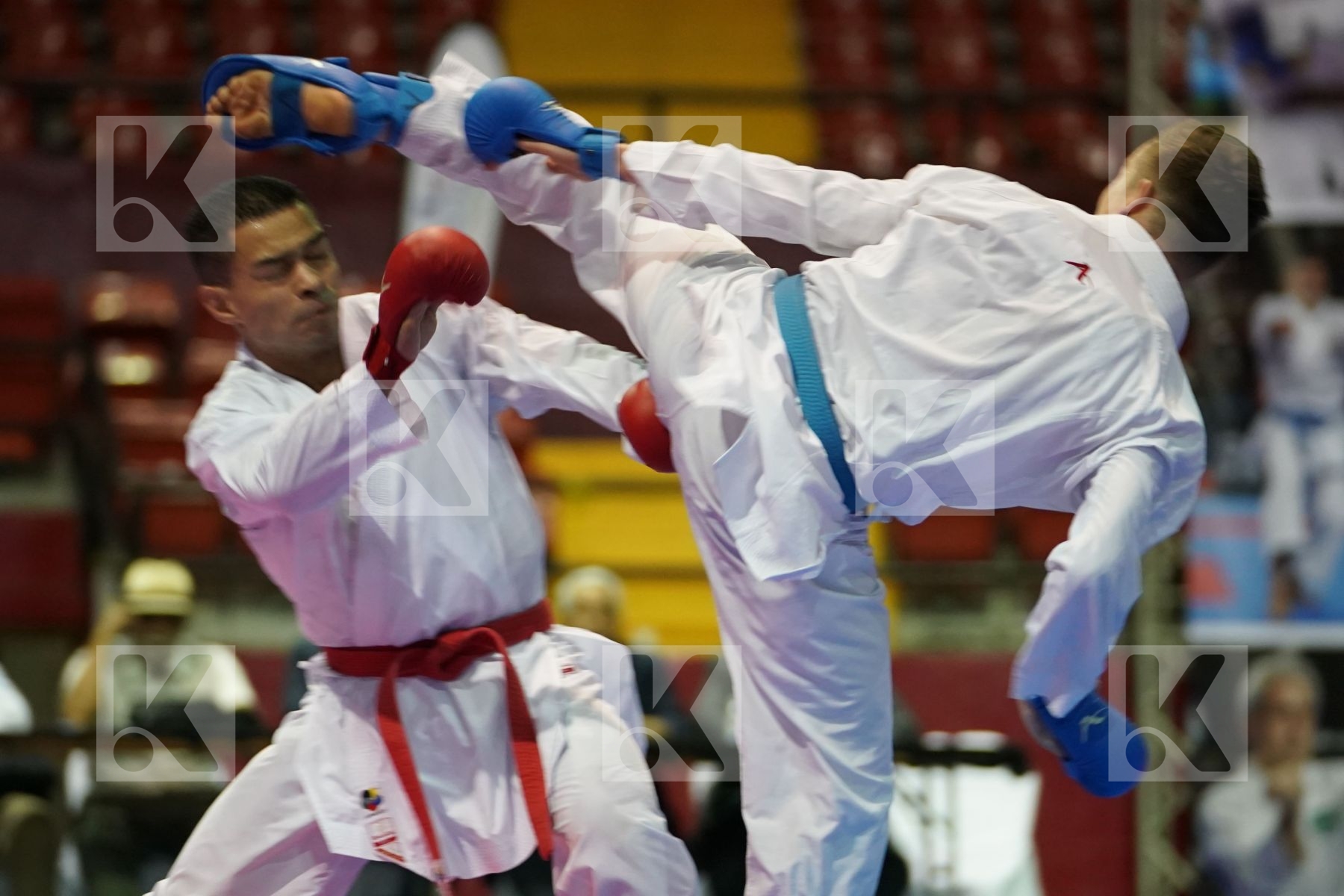 RAMIREZ GUTIERREZ GUILLERMO (COLOMBIA) vs VELOZO CAMILO (CHILE) in Senior Kumite -67 Kg - Final bout