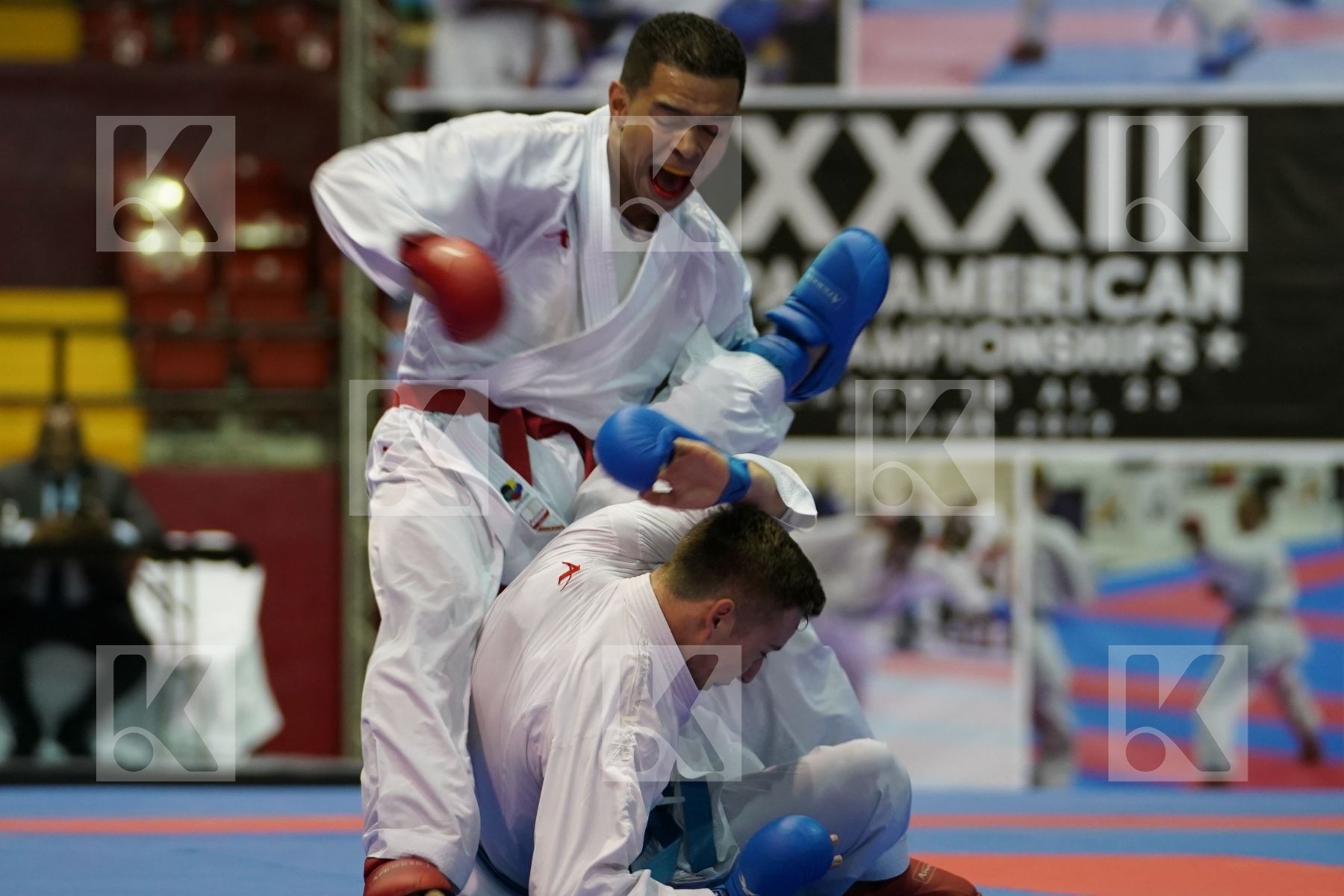 RAMIREZ GUTIERREZ GUILLERMO (COLOMBIA) vs VELOZO CAMILO (CHILE) in Senior Kumite -67 Kg - Final bout
