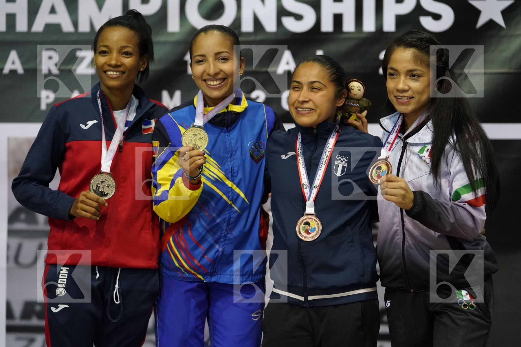 AMPOS AURIMER (VENEZUELA), VILLANUEVA FABIAN ANA (DOMINICAN REPUBLIC), HERNANDEZ ALICIA (MEXICO), GONZALEZ CASTILLO CHEILI CAROLINA (GUATEMALA) in Senior Kumite -50 Kg - podium