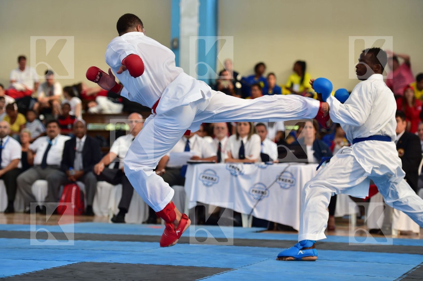 Top action photo N°40