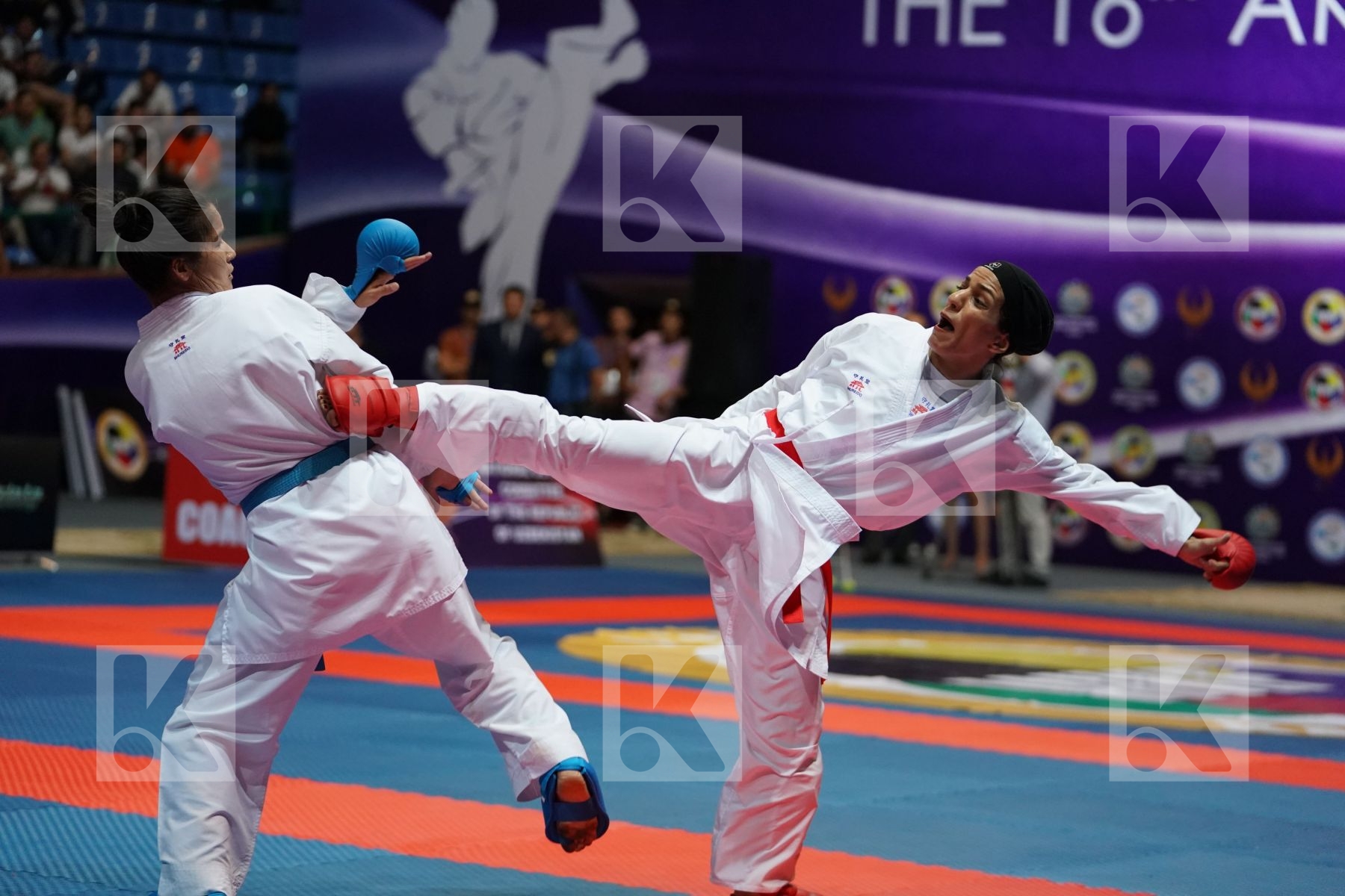 KHAKSAR TRAVAT (ISLAMIC REPUBLIC OF IRAN) vs RAKHIMOVA SEVINCH (UZBEKISTAN) in Senior Kumite -55 Kg - Final bout