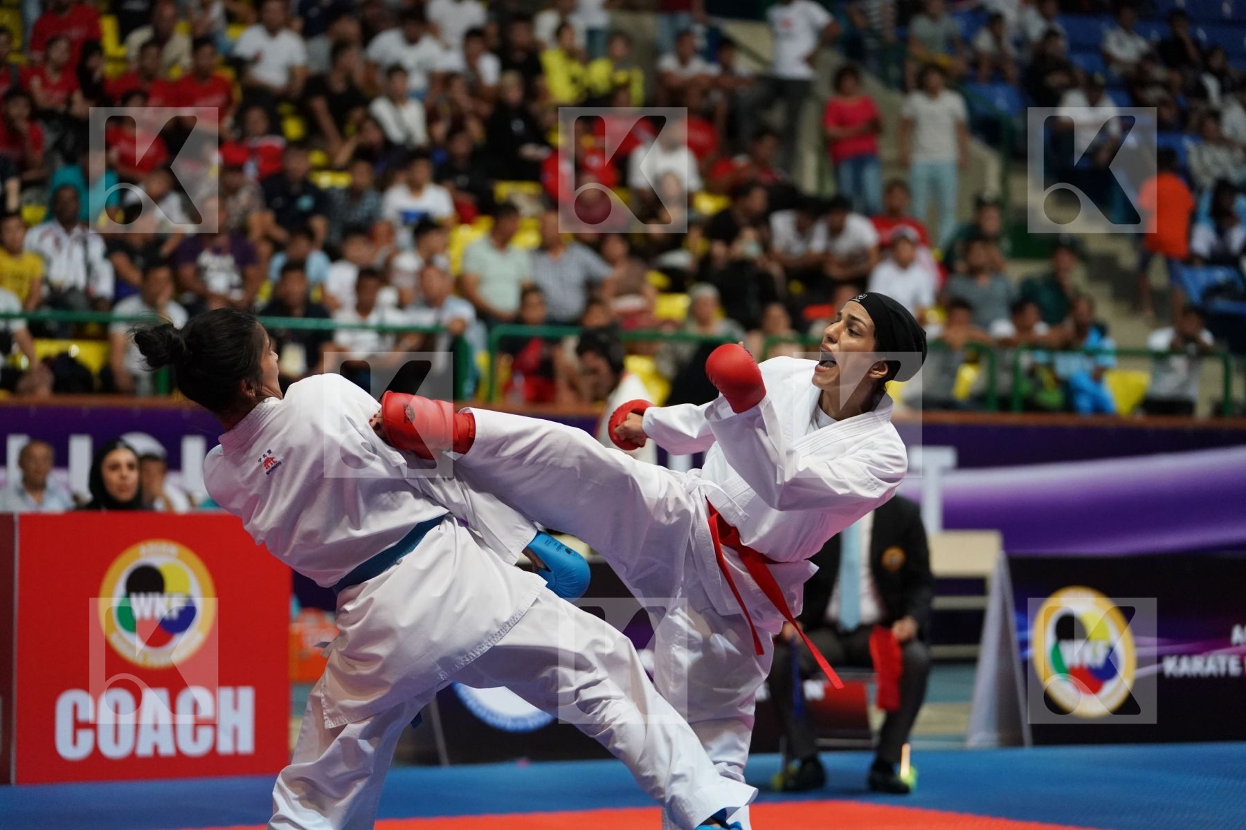 KHAKSAR TRAVAT (ISLAMIC REPUBLIC OF IRAN) vs RAKHIMOVA SEVINCH (UZBEKISTAN) in Senior Kumite -55 Kg - Final bout