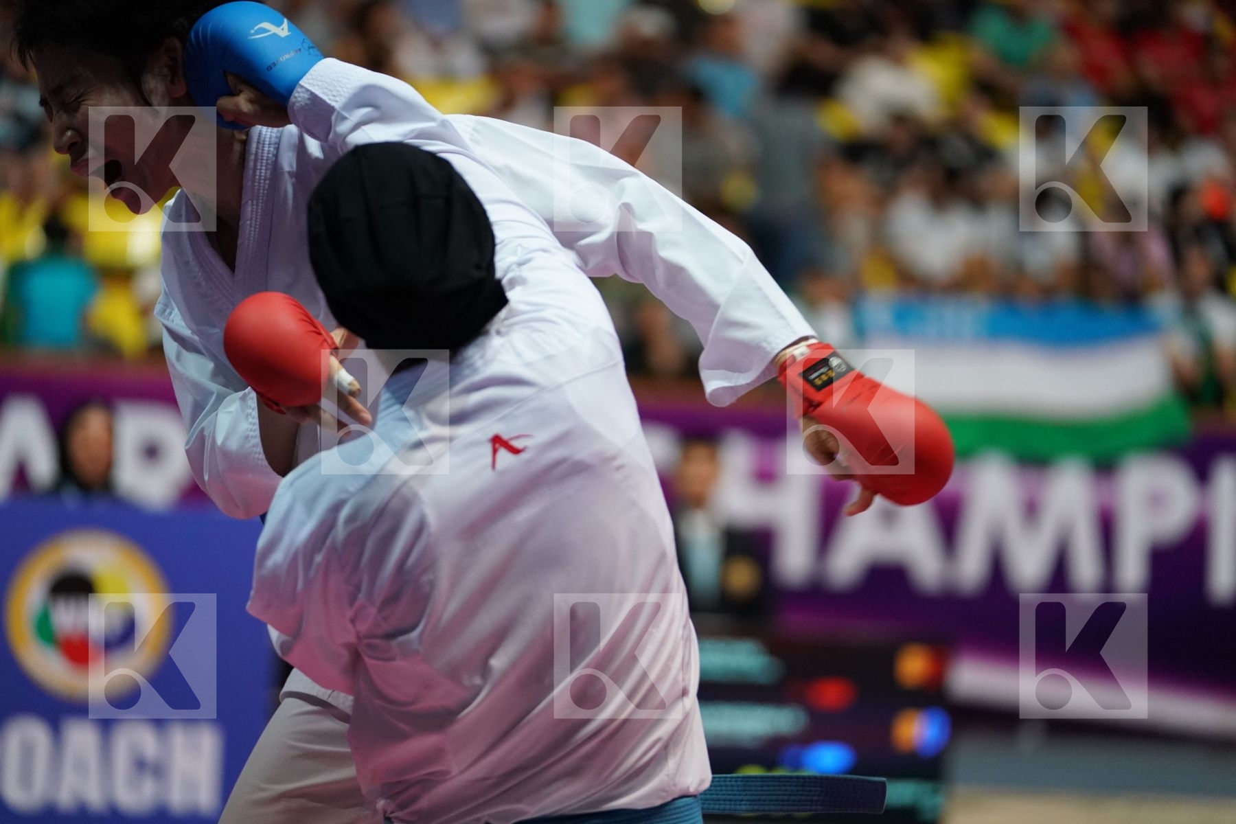 YIN XIAOYAN (PEOPLES REPUBLIC OF CHINA) vs ALIPOURKESHKA ROZITA (ISLAMIC REPUBLIC OF IRAN) in Senior Kumite -61 Kg - Final bout