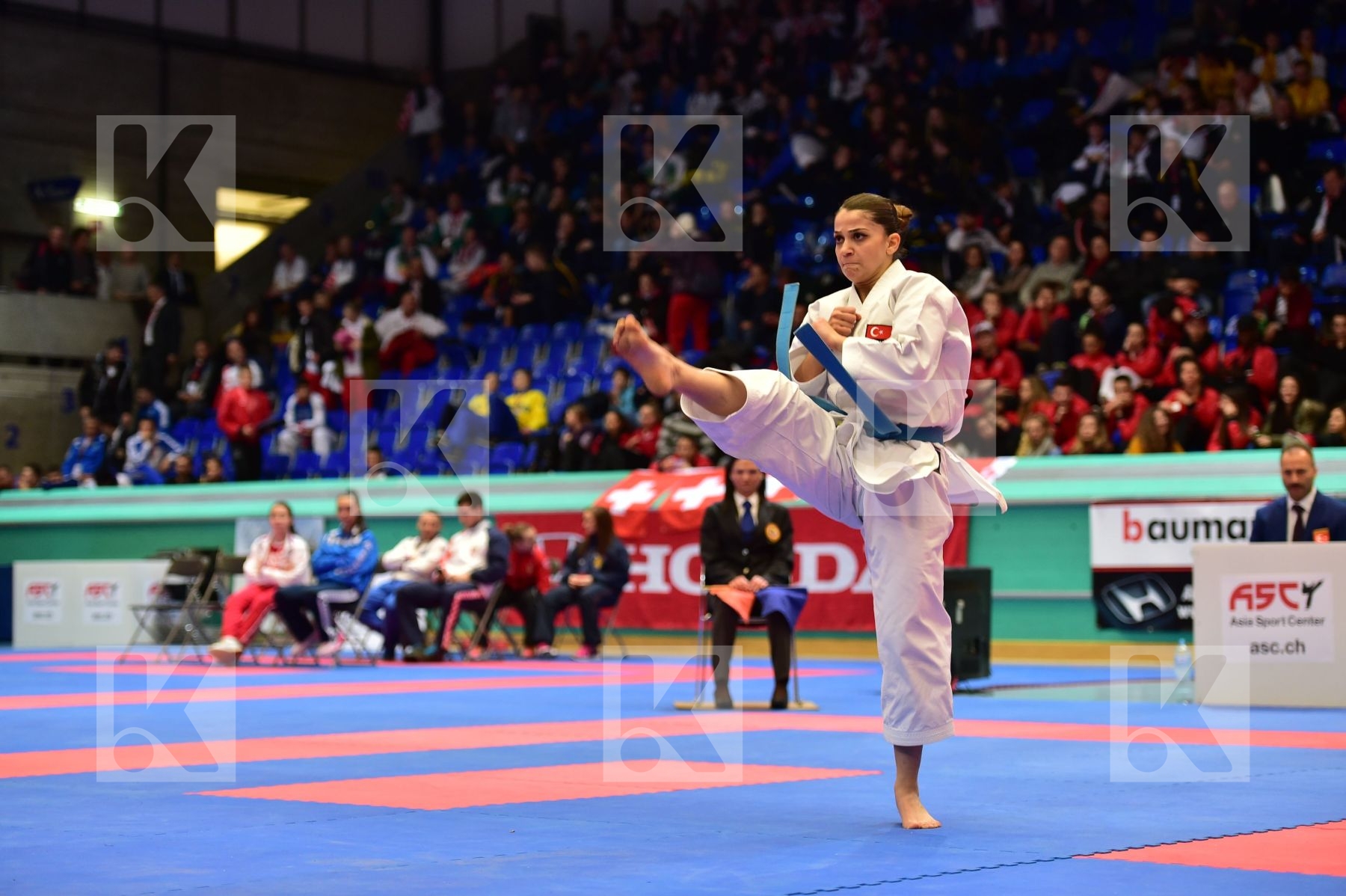 Bozan Dilara female finals junior kata shureido Turkey