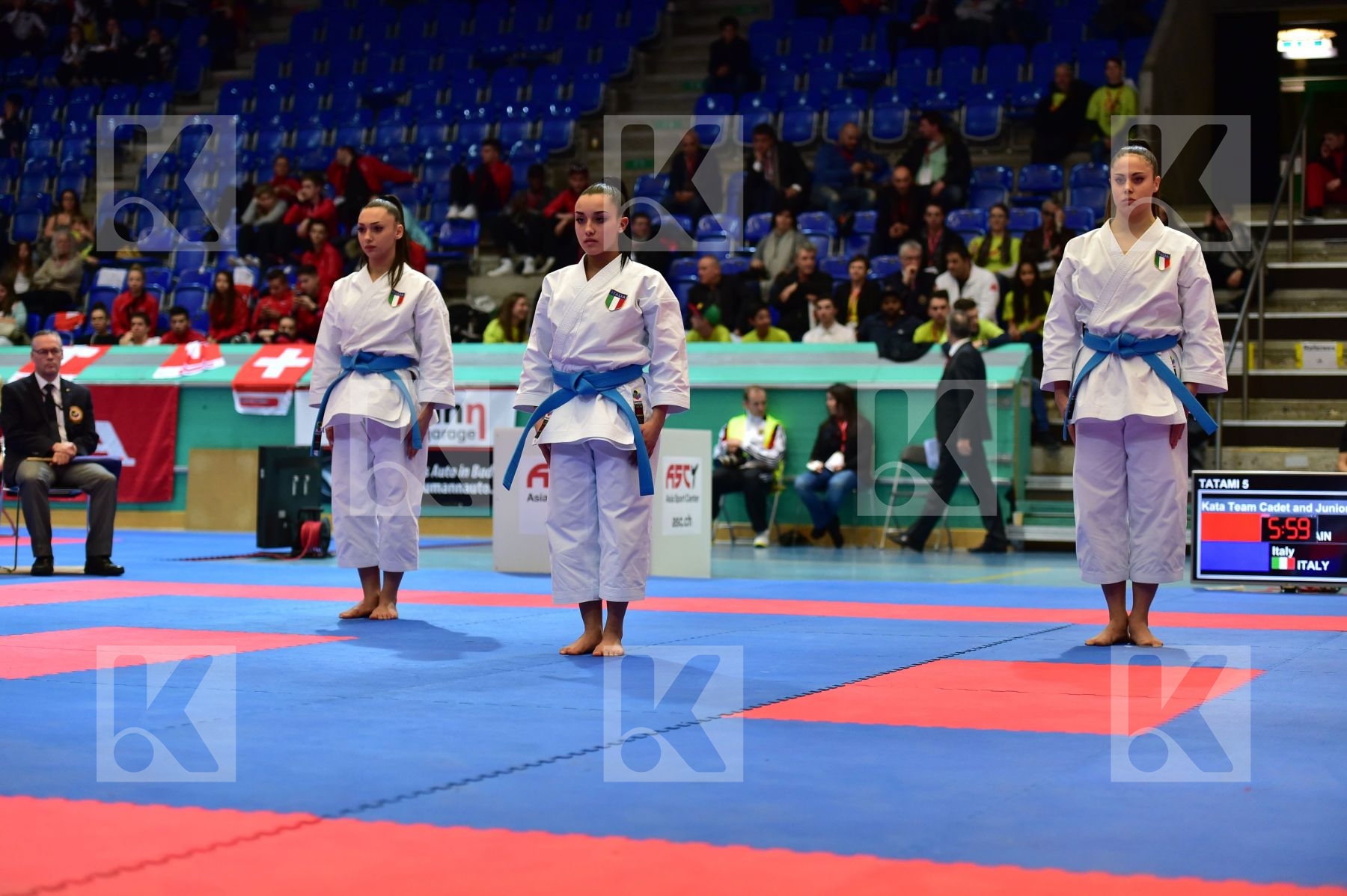 female finals italy junior kata team