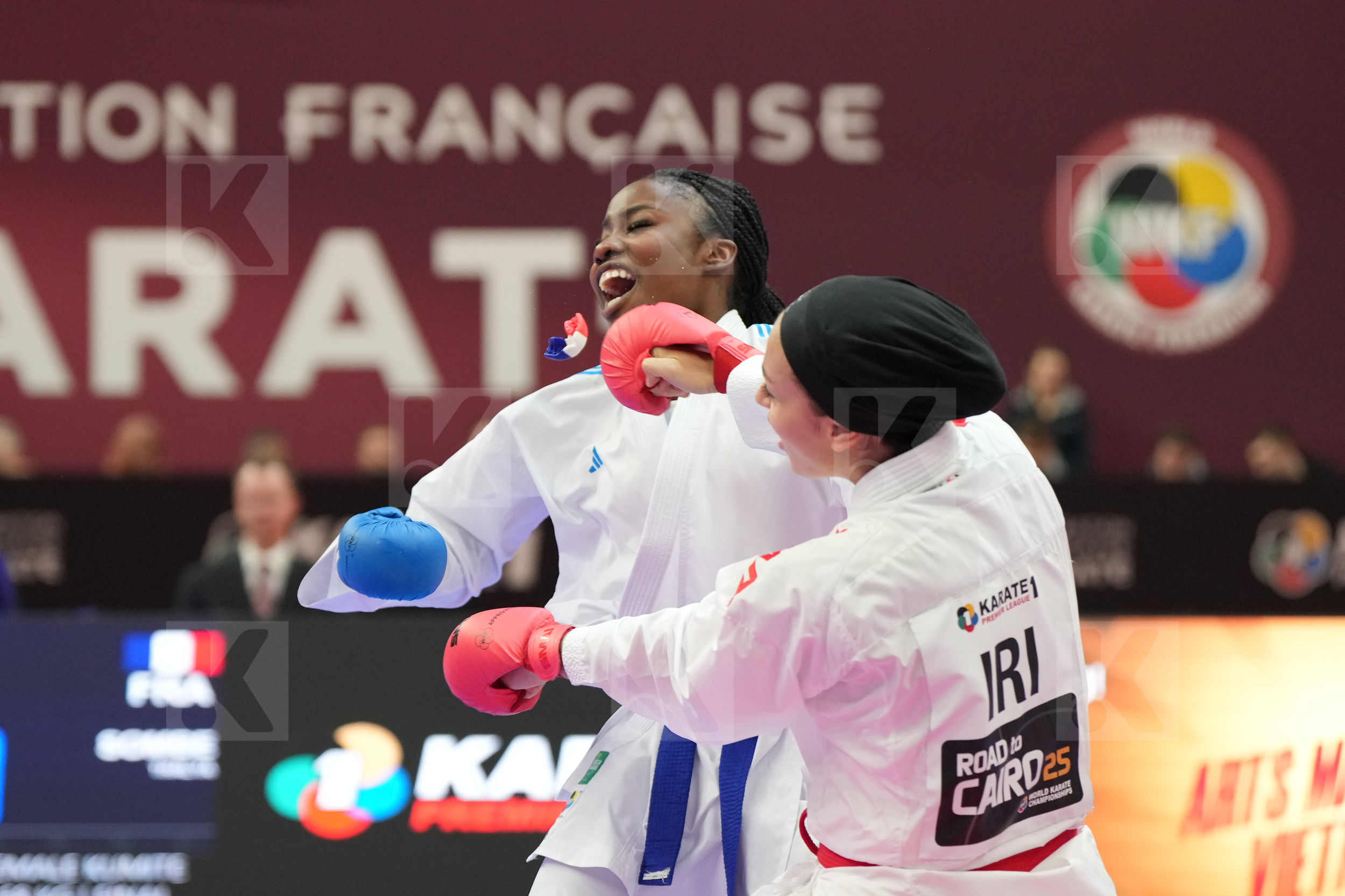 HEYDARIOZOMCHELOEI MOBINA (IRAN) vs SOMBE THALYA (FRANCE) in Female Kumite -68 Kg - Final bout