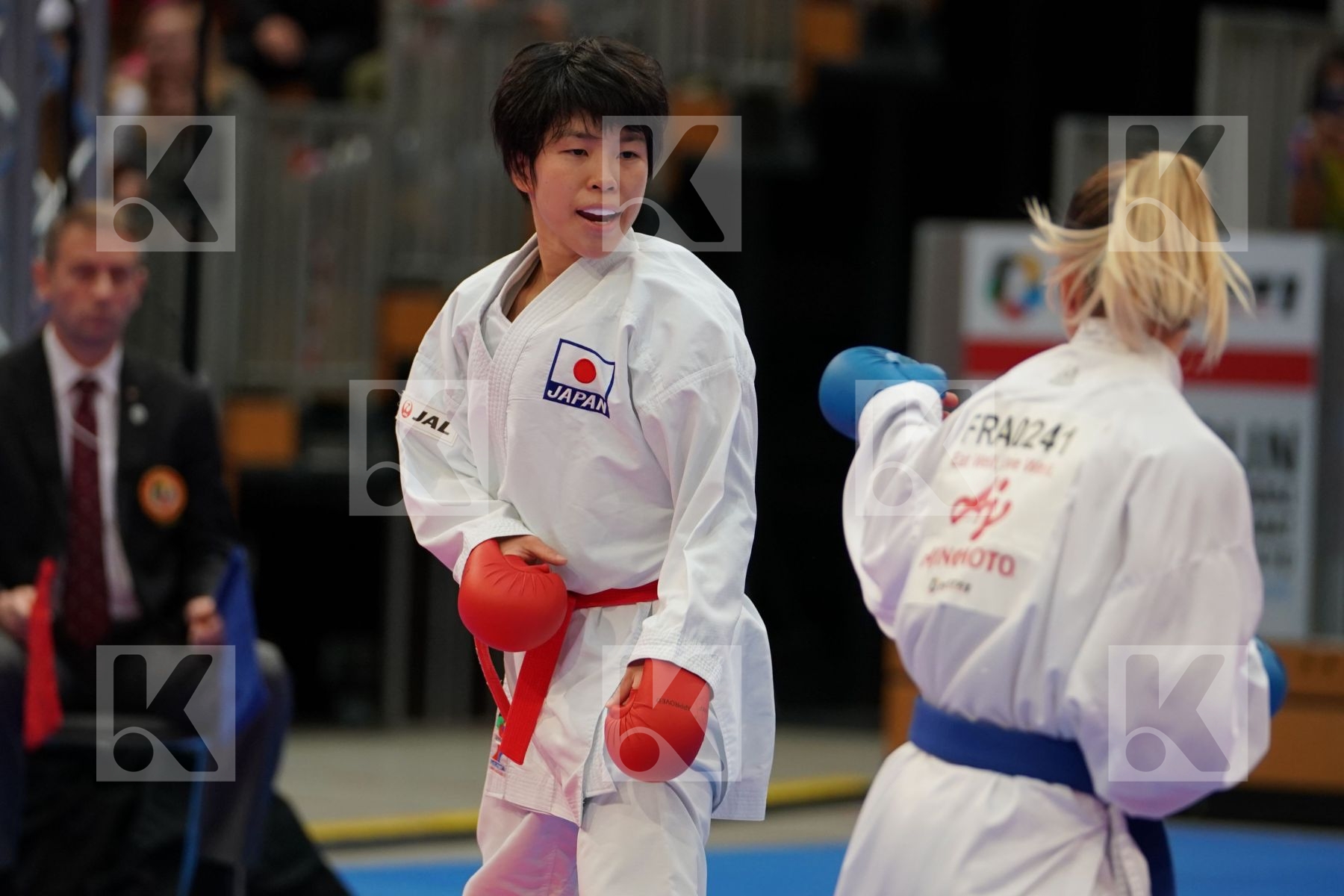ENDO CHINATSU (JAPAN) vs RECCHIA ALEXANDRA (FRANCE) in Senior Kumite -50 Kg - Bronze bout